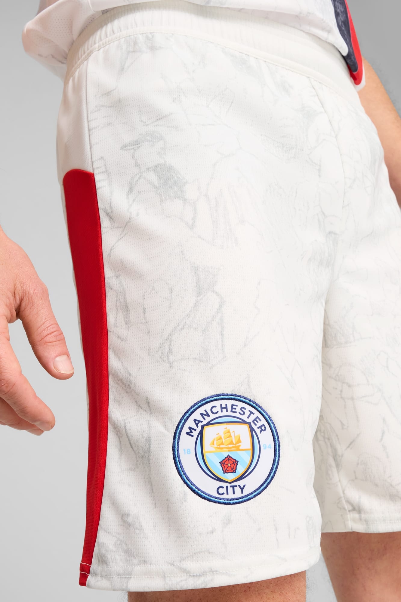 KIDSUPER x MANCHESTER CITY Shorts Men - 7