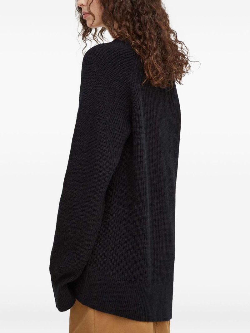 V-neck sweater 3