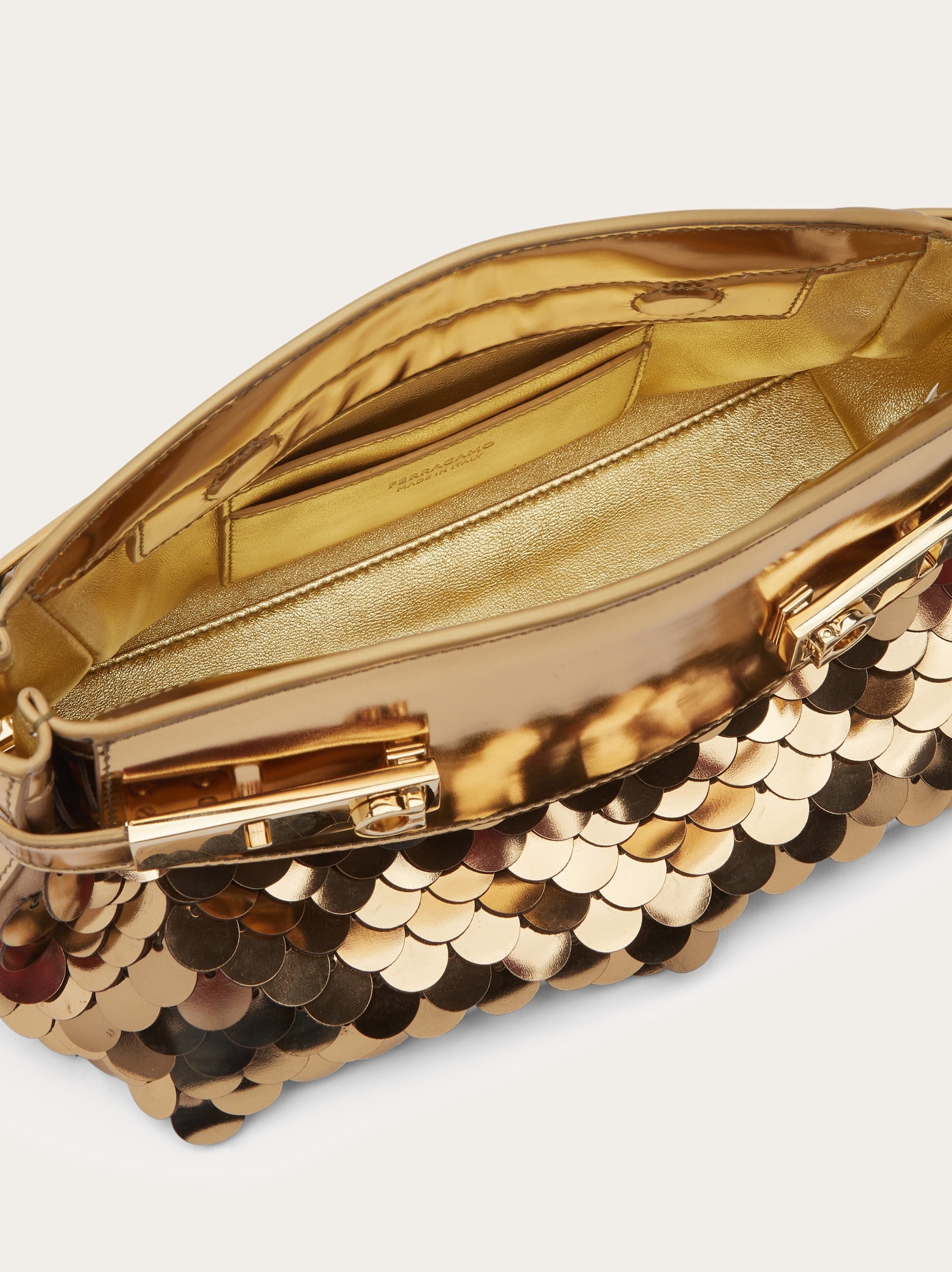 Hug handbag with sequins (S) - 6