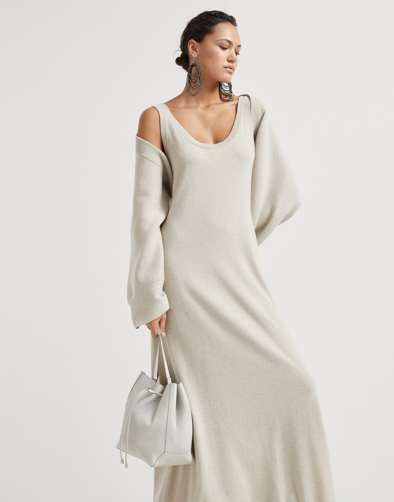 Calfksin bucket bag with monili 4