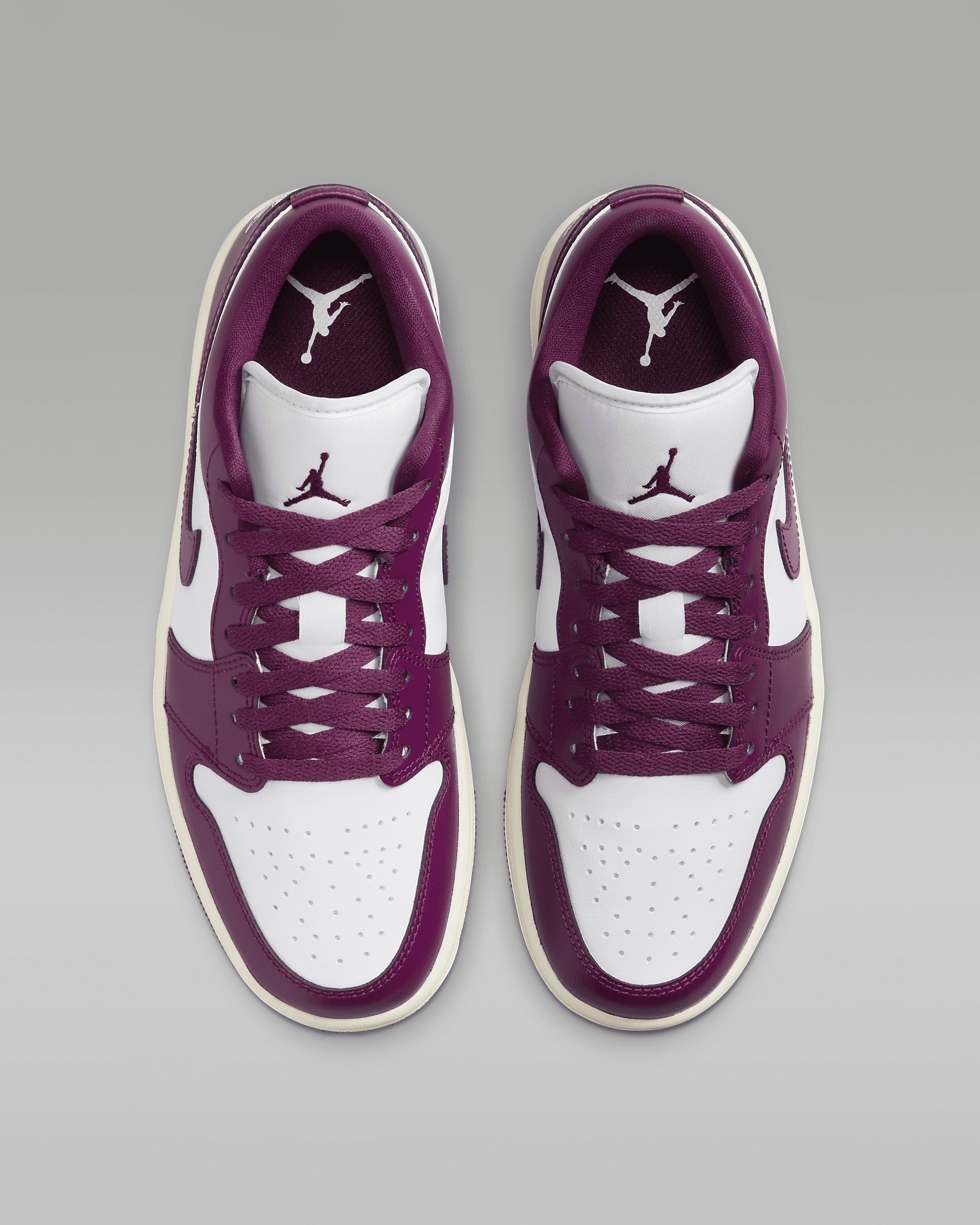 Air Jordan 1 Low Women's Shoes - 4