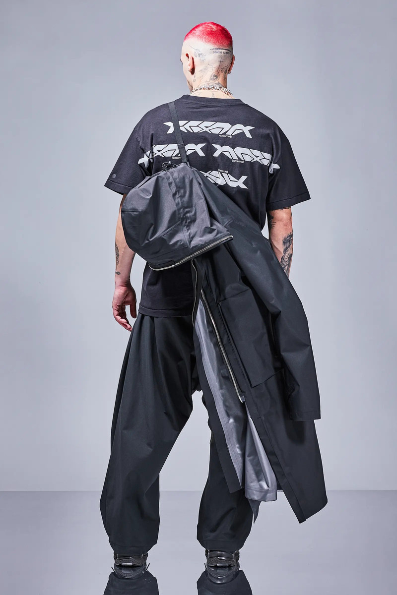 J61-GT 3L Gore-Tex® Interops Parka Black 38