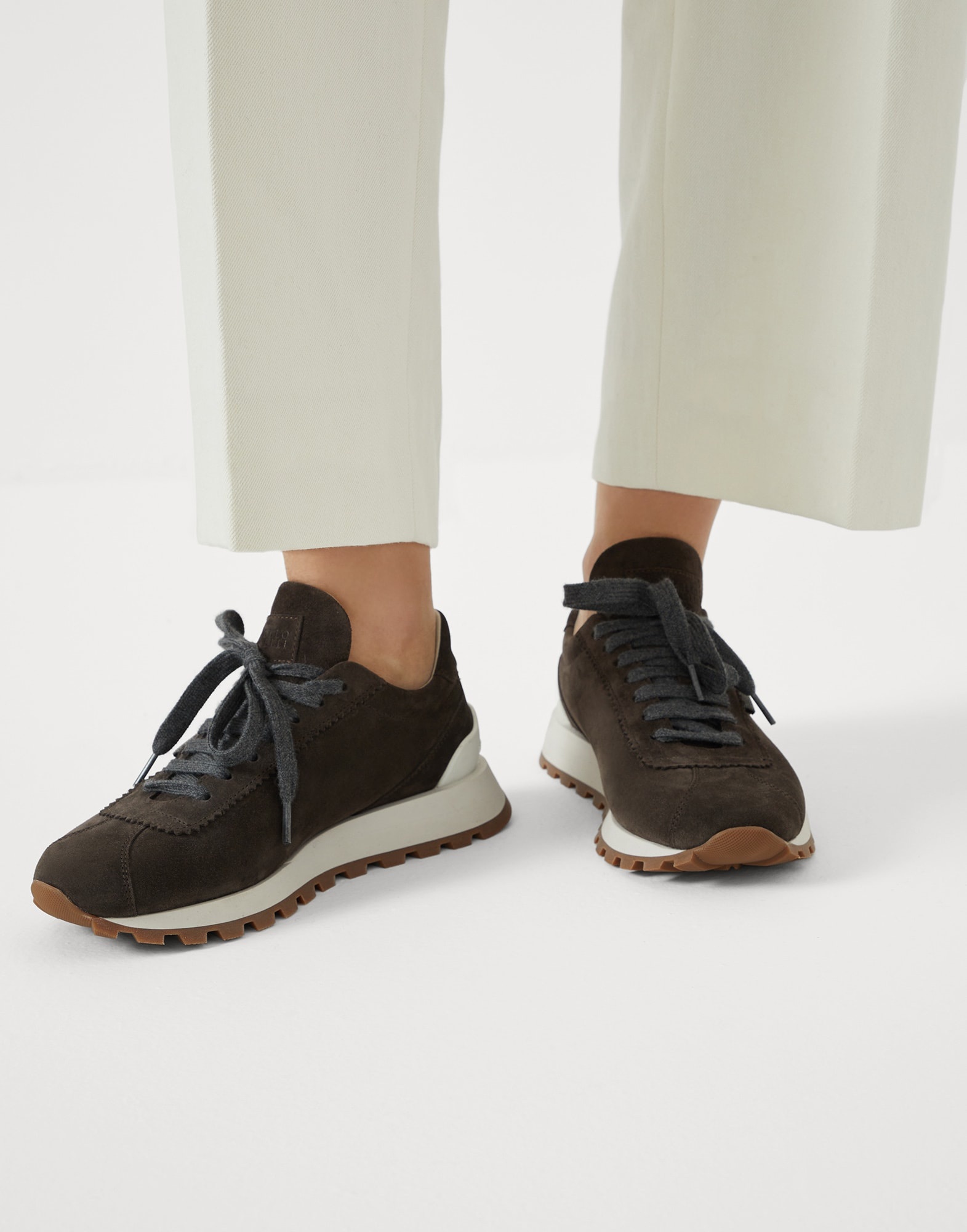 Suede runners with shiny tab - 4