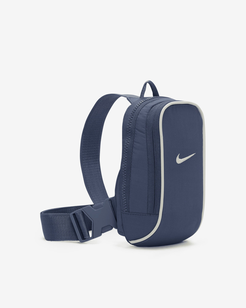 Nike Sportswear Essentials Crossbody Bag (1L) 3