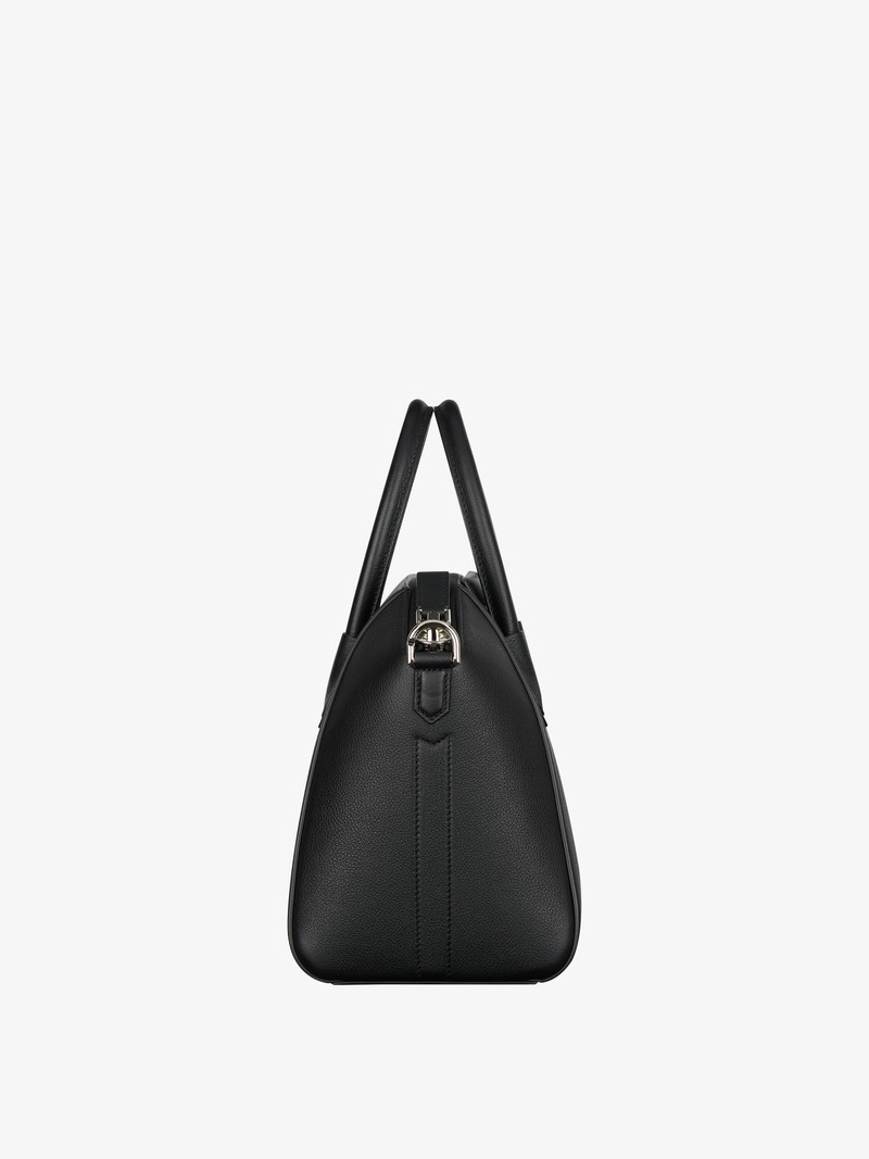 Givenchy SMALL ANTIGONA BAG IN GRAINED LEATHER outlook