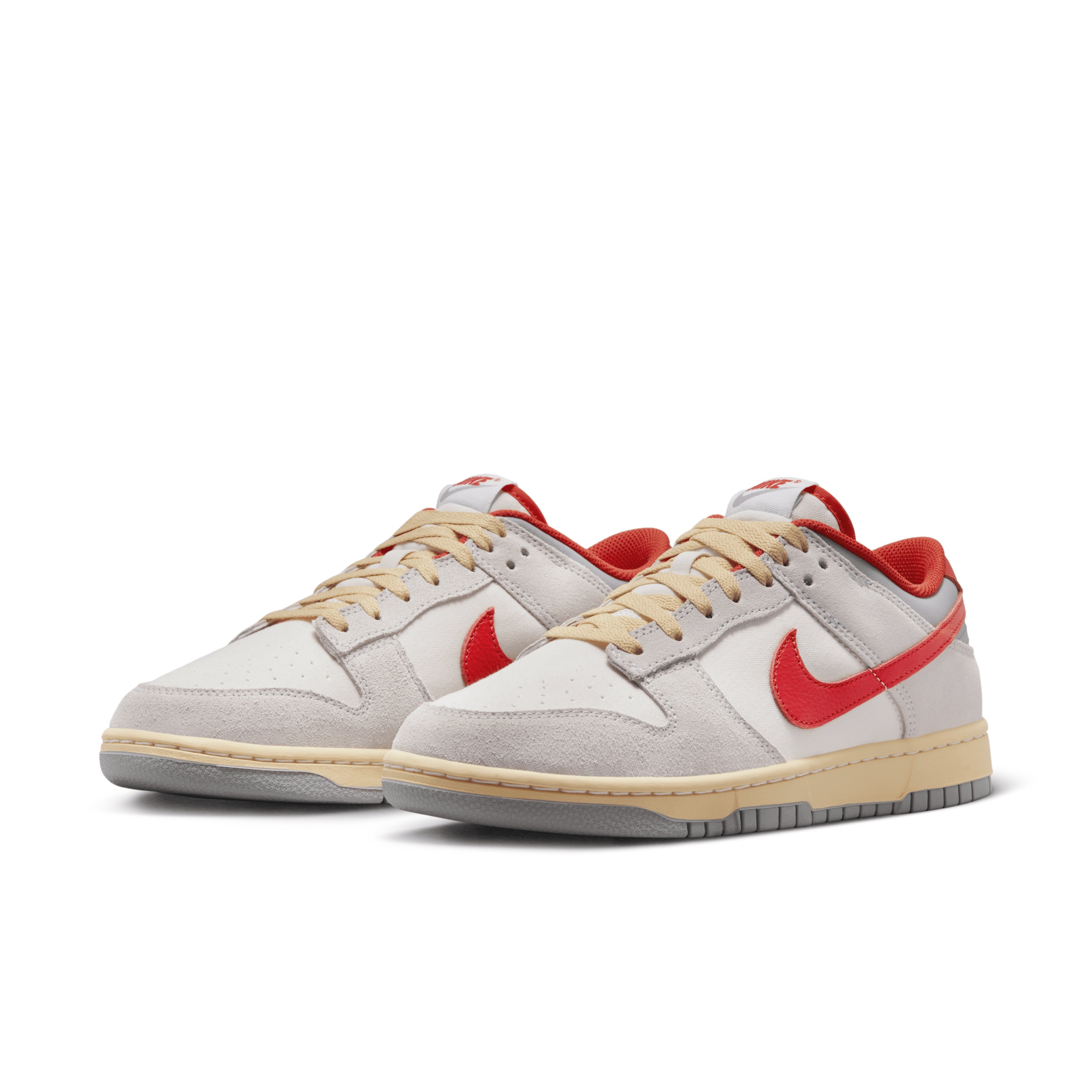 Nike Men's Dunk Low Shoes - 5