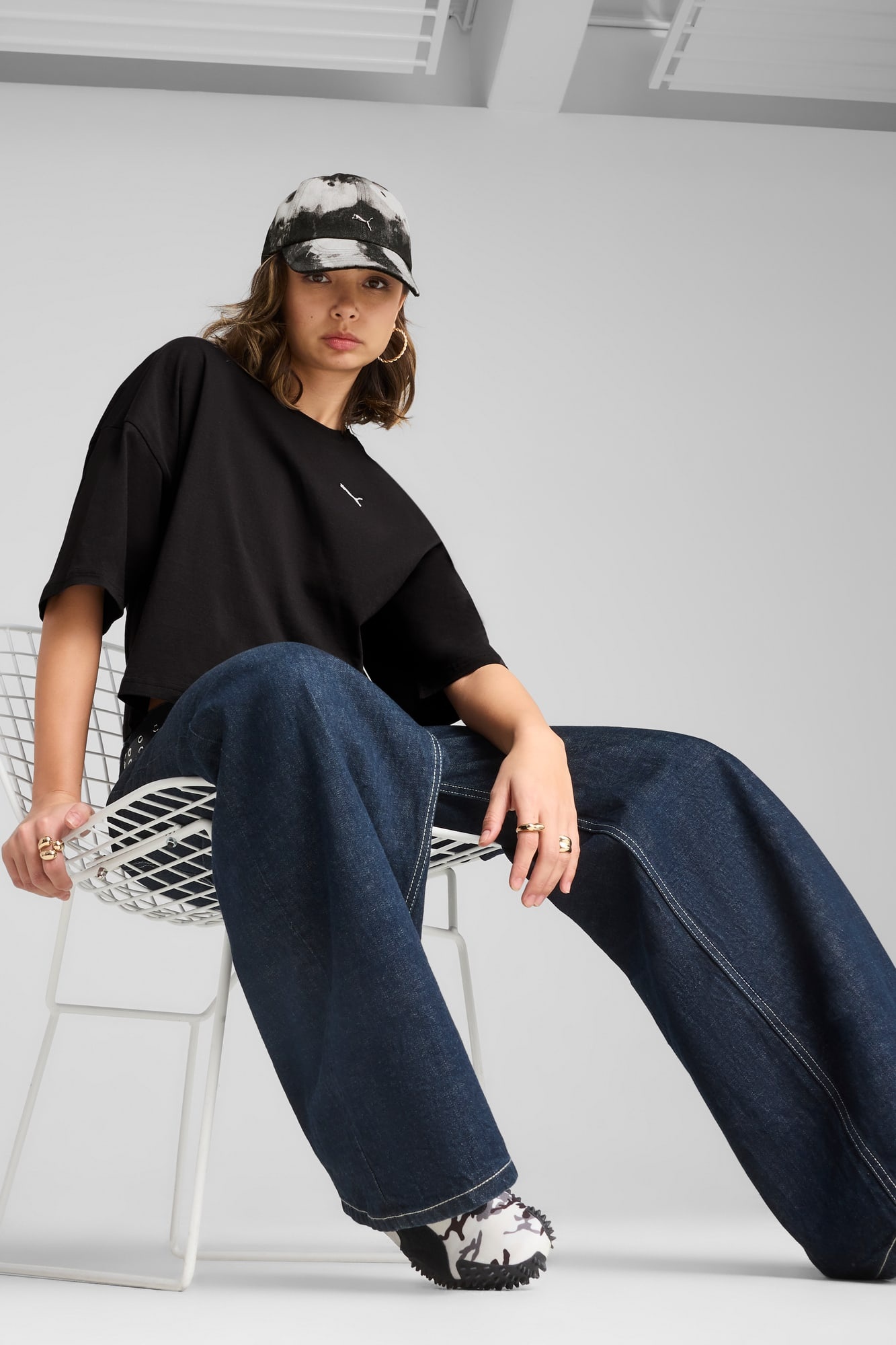 Wardrobe Essentials Women's Oversized Short Tee - 5
