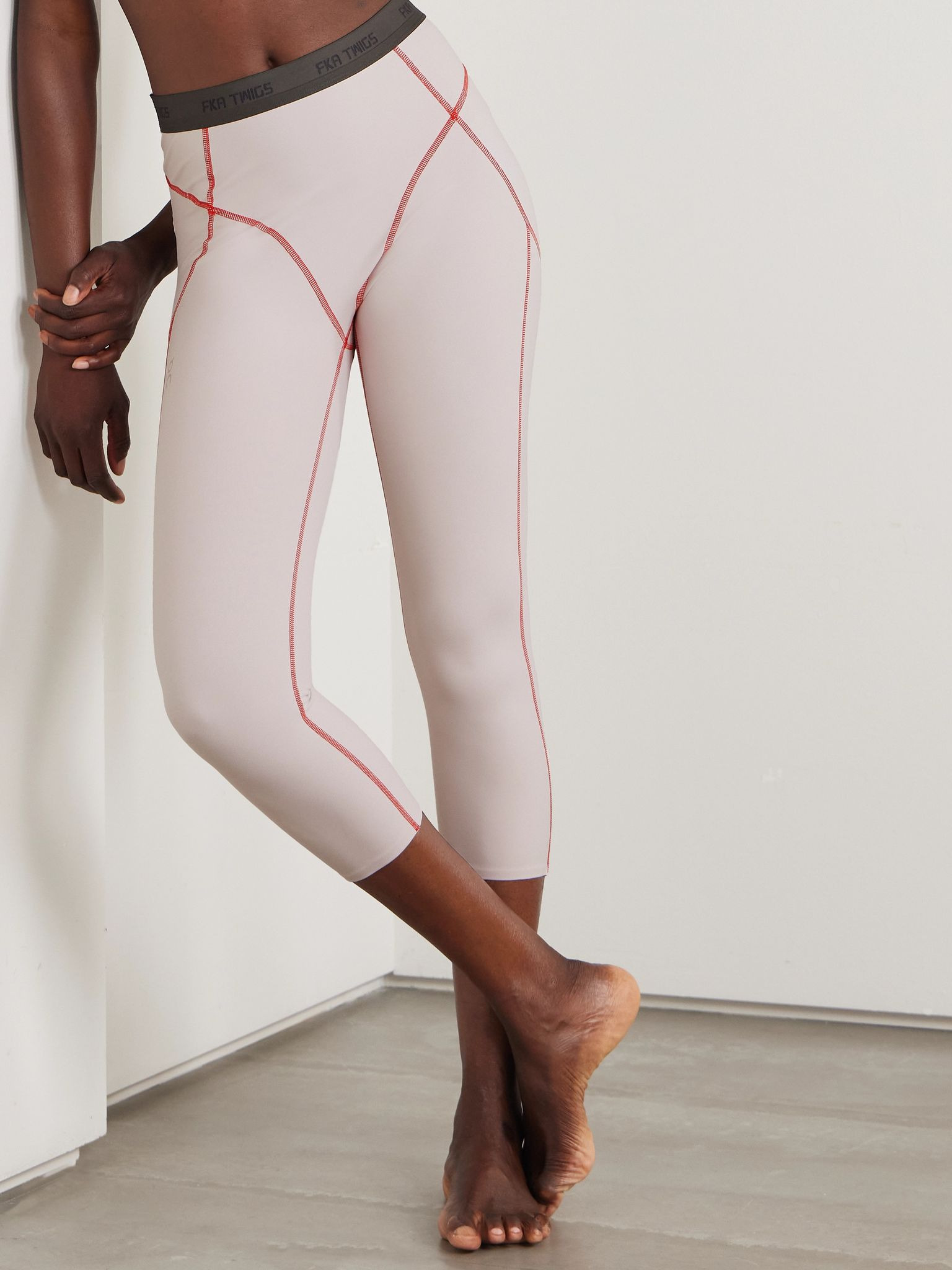 + FKA twigs Studio stretch recycled-jersey leggings Lilac - 3