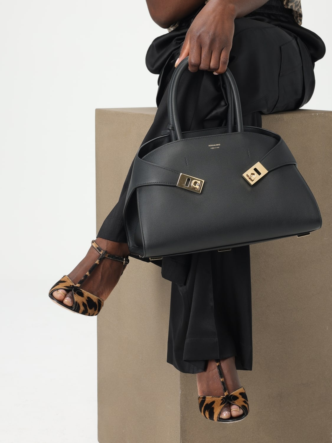 Handbag woman Ferragamo - 2