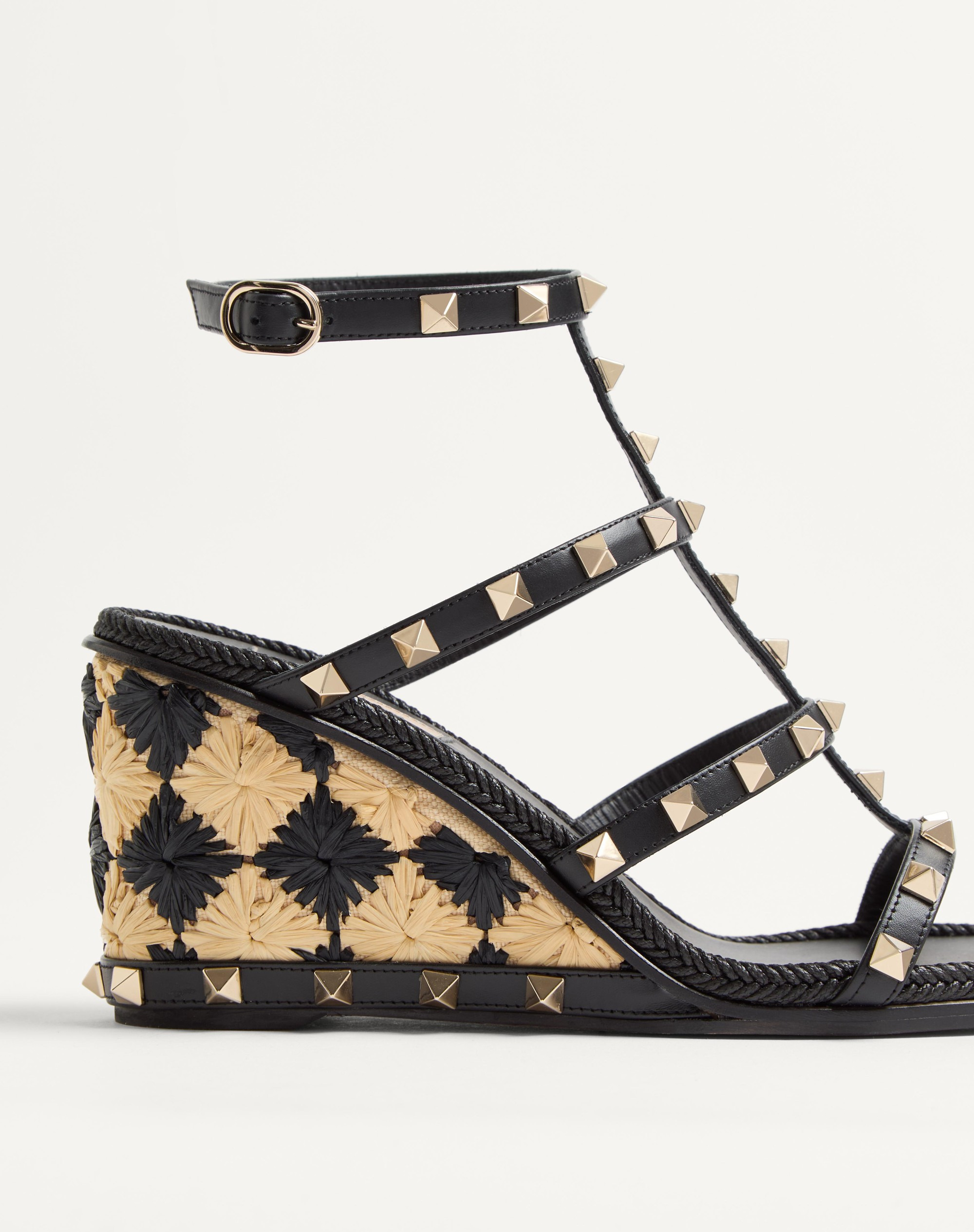 ROCKSTUD WEDGE SANDAL IN CALFSKIN WITH CHECK EMBROIDERY 80MM - 7