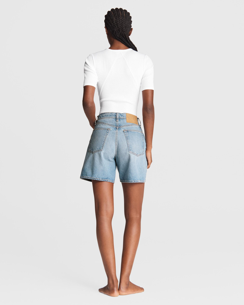Maya High-Rise 6" Short - Tulip
Relaxed Fit Light Indigo Jean Short 5