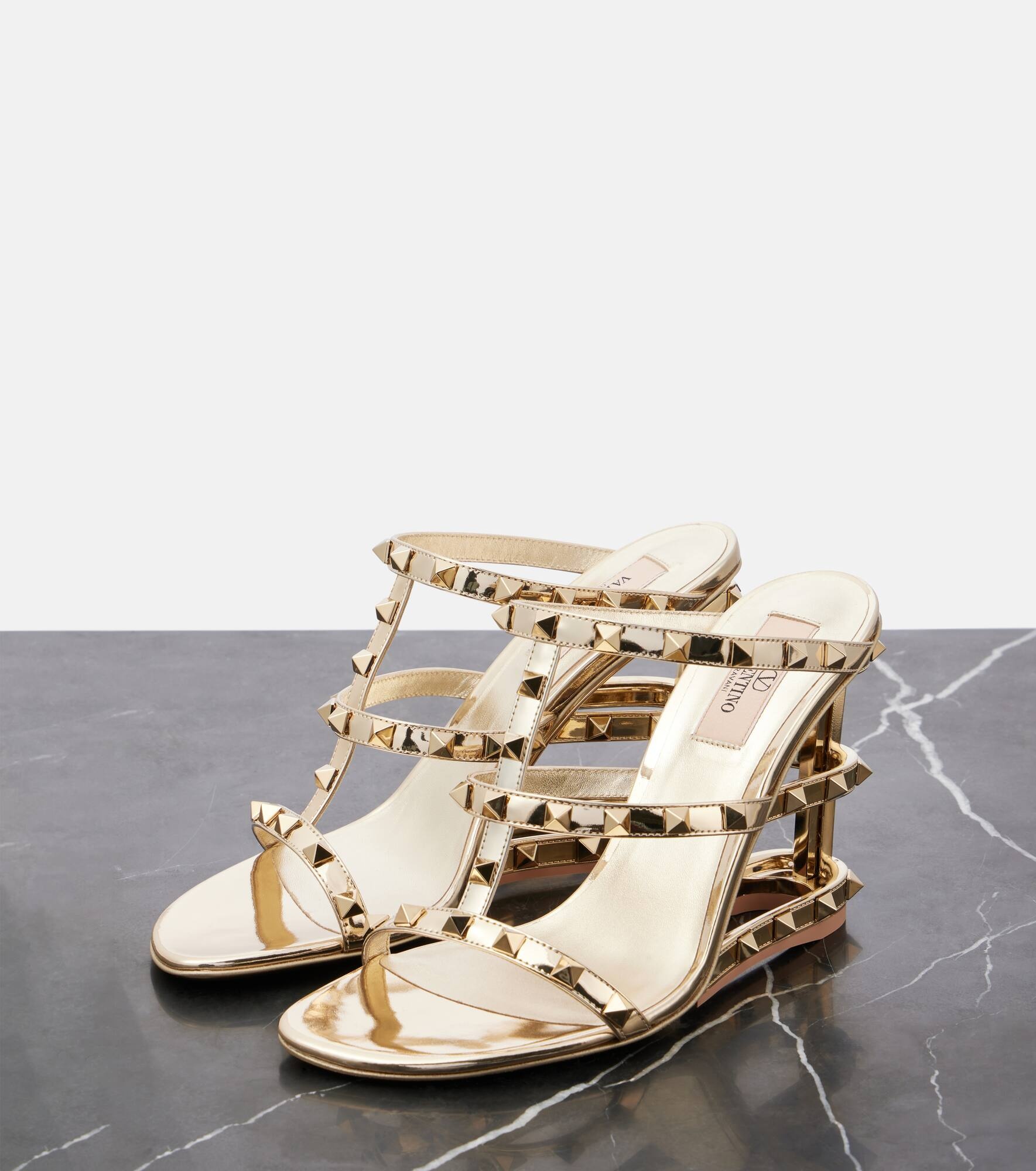 Rockstud 100 mirrored leather wedge sandals - 5