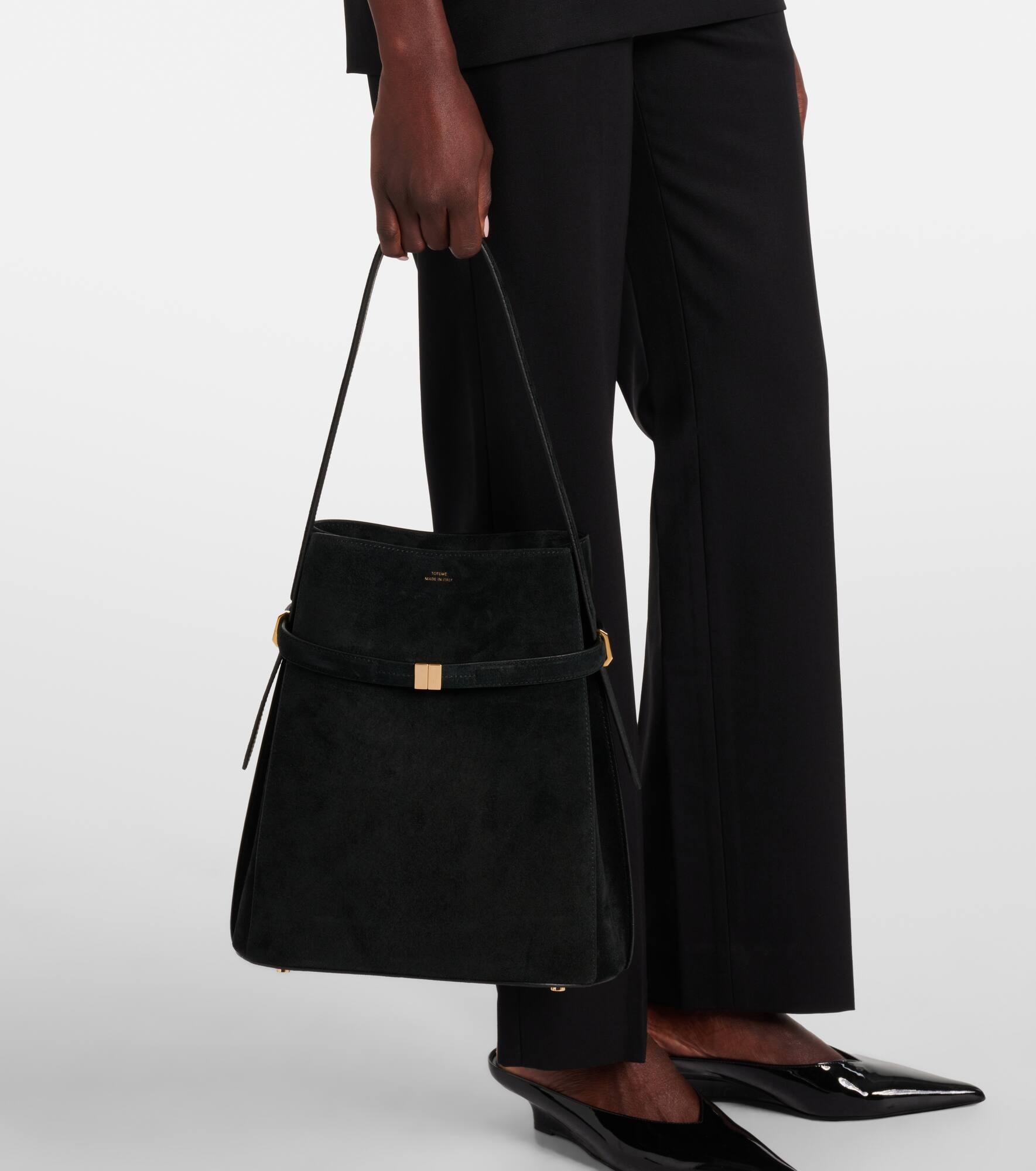 Suede bucket bag - 7