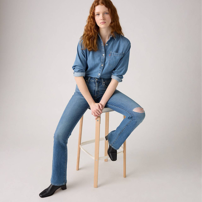 Levi's 725 HIGH-RISE BOOTCUT WOMEN'S JEANS outlook
