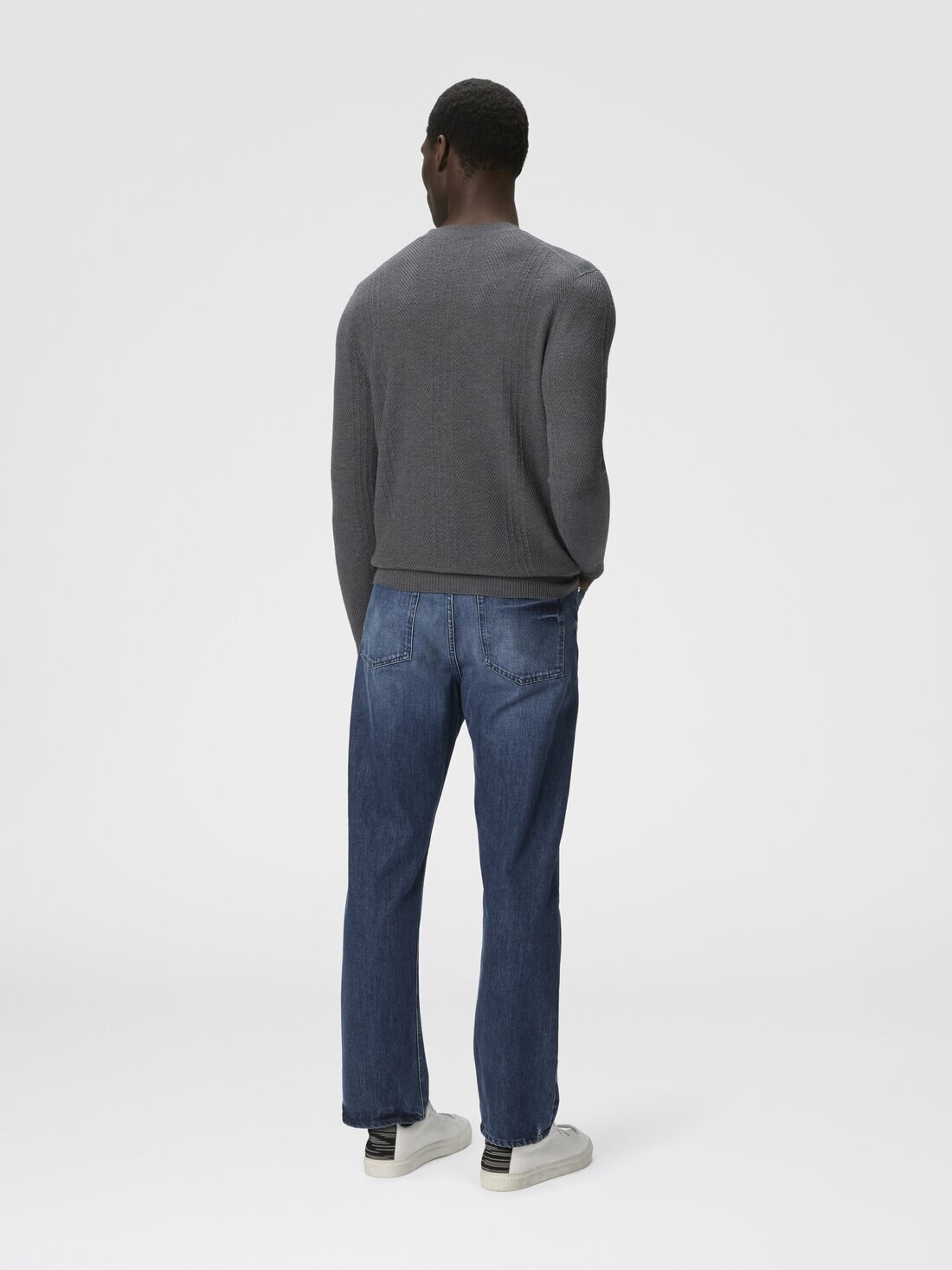 Crew Neck Sweater in Wool with Chevron Pattern - 3
