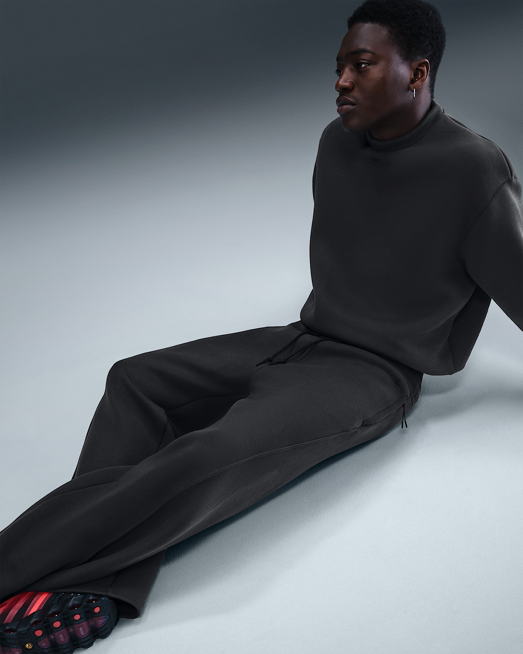 Nike Tech Men's Fleece Loose-Fit Open Hem Pants - 5