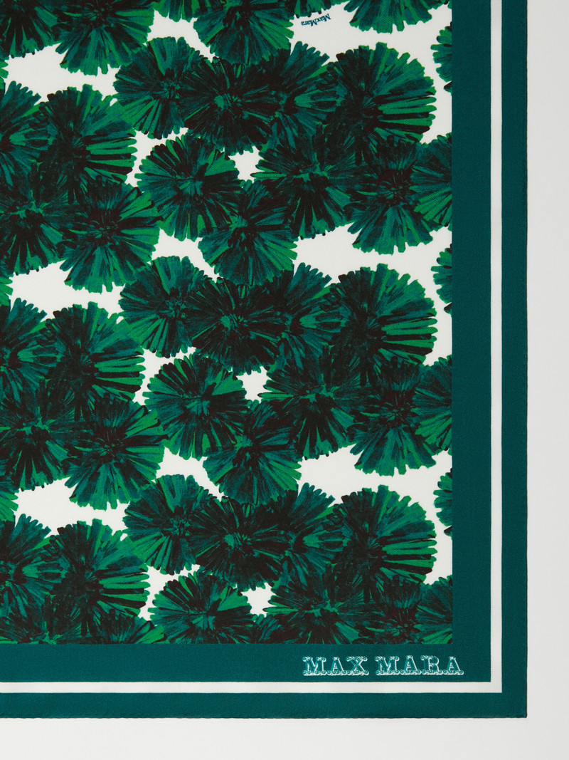Max Mara CARRE90W Printed silk scarf outlook