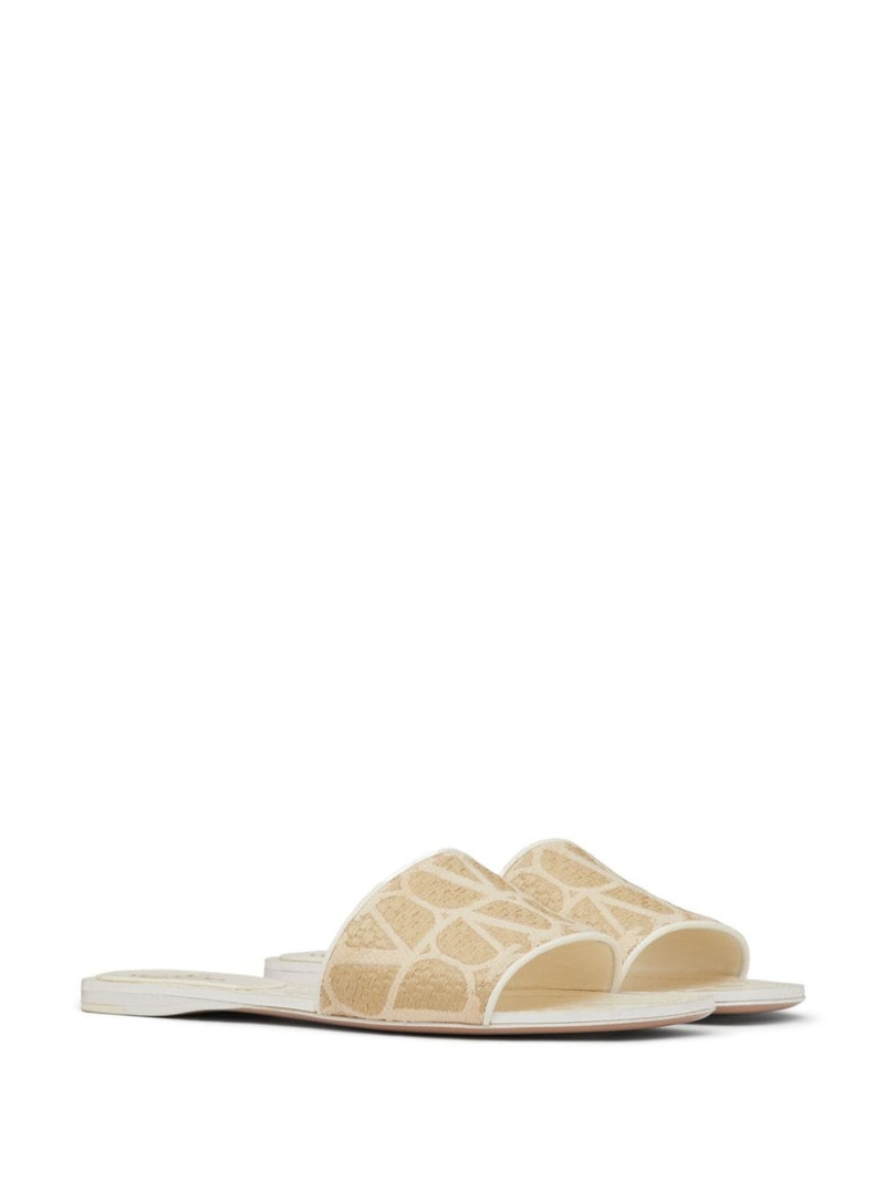 Valentino Toile Iconographe raffia slides outlook
