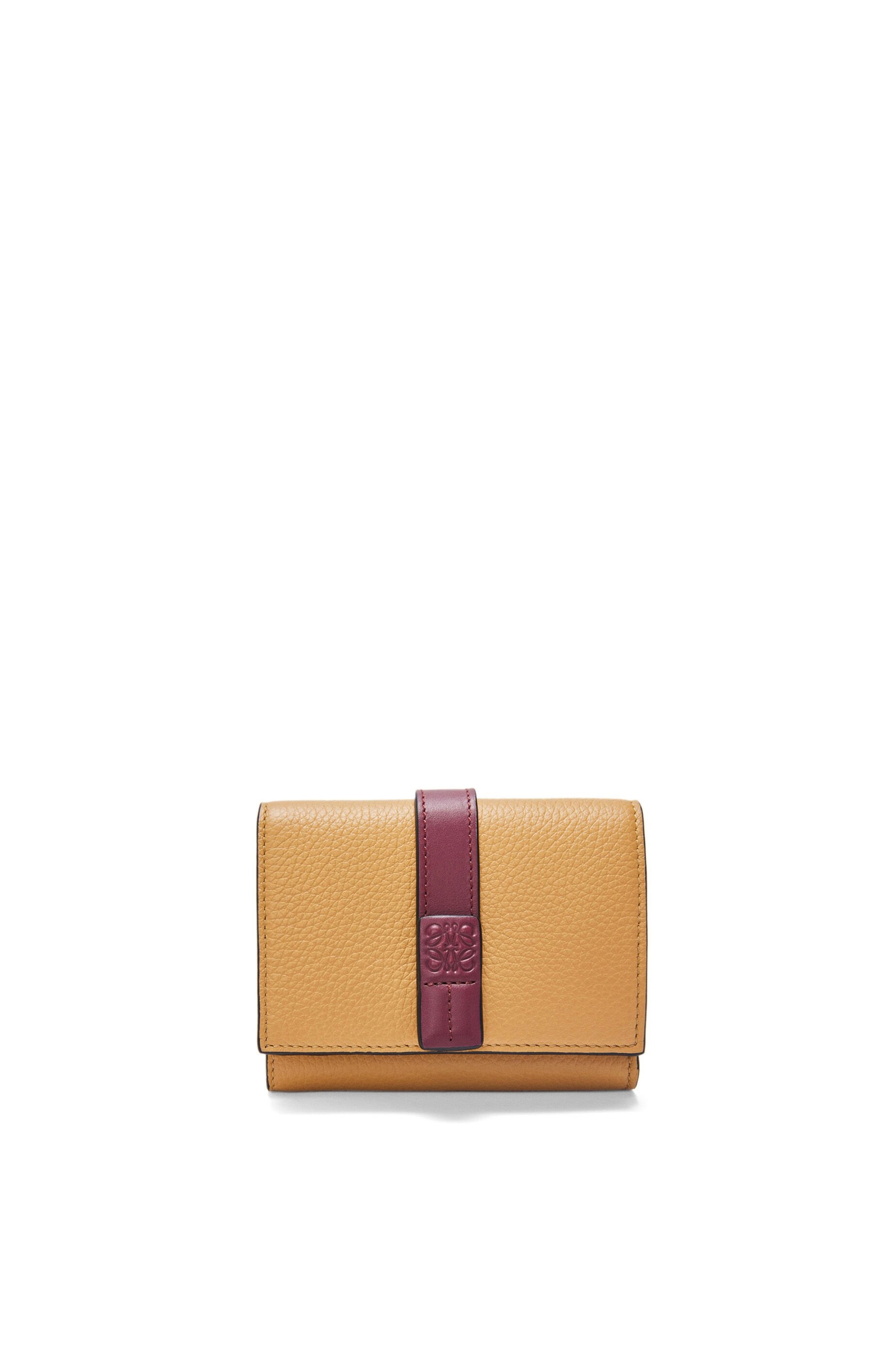 Trifold wallet in soft grained calfskin - 1