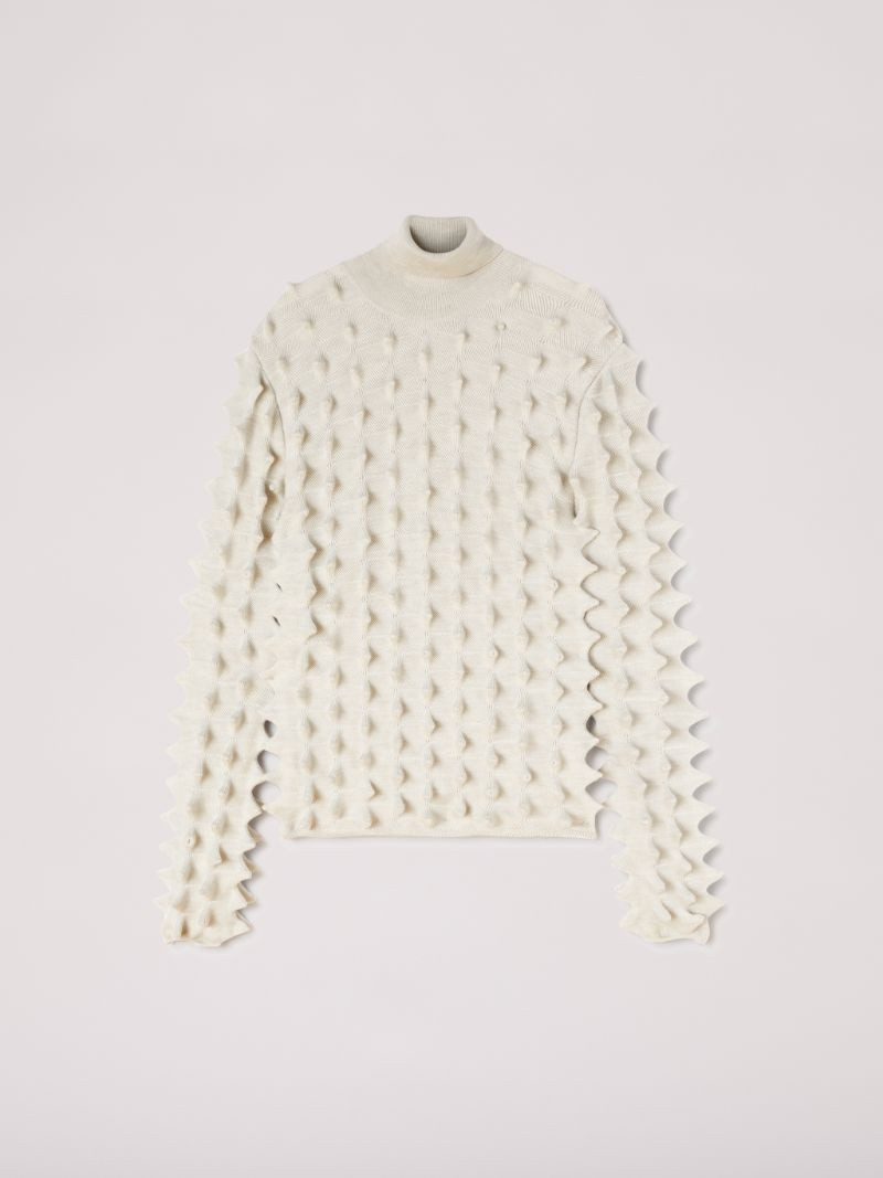 SPIKES TURTLENECK 1