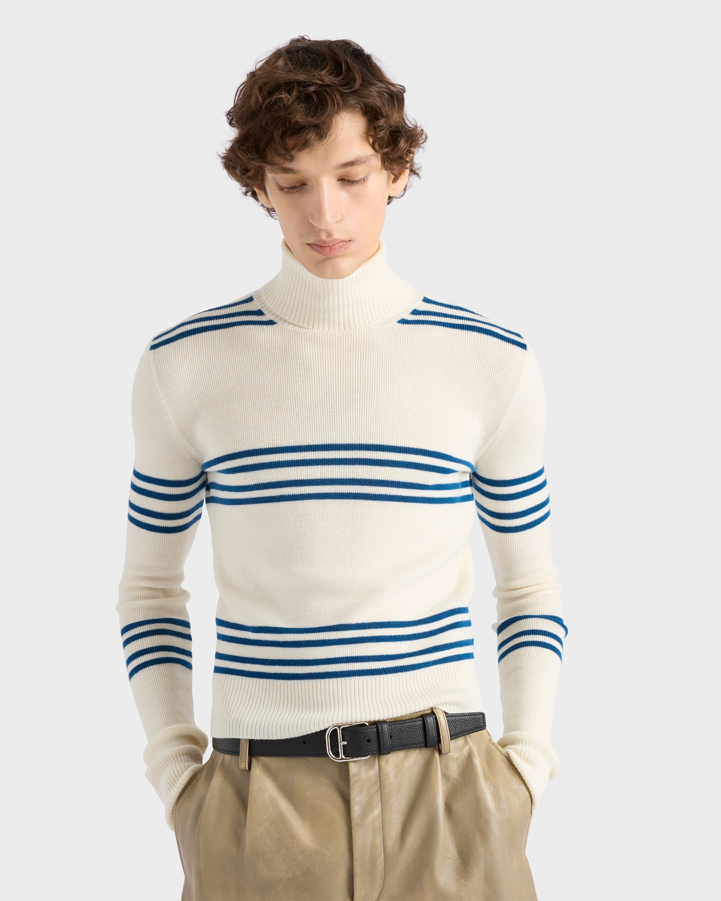 Wool turtleneck - 4