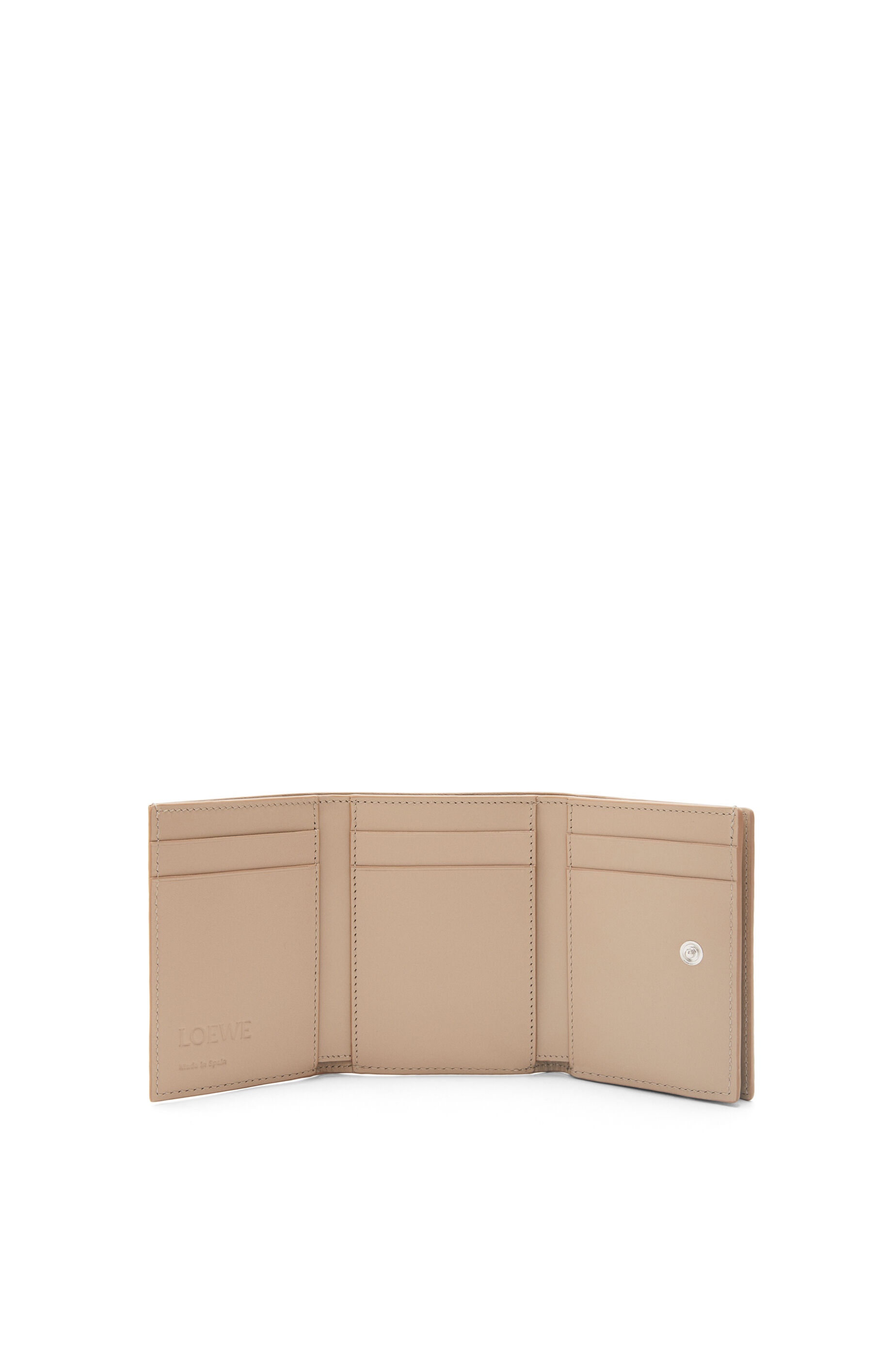 Trifold wallet in soft grained calfskin 2
