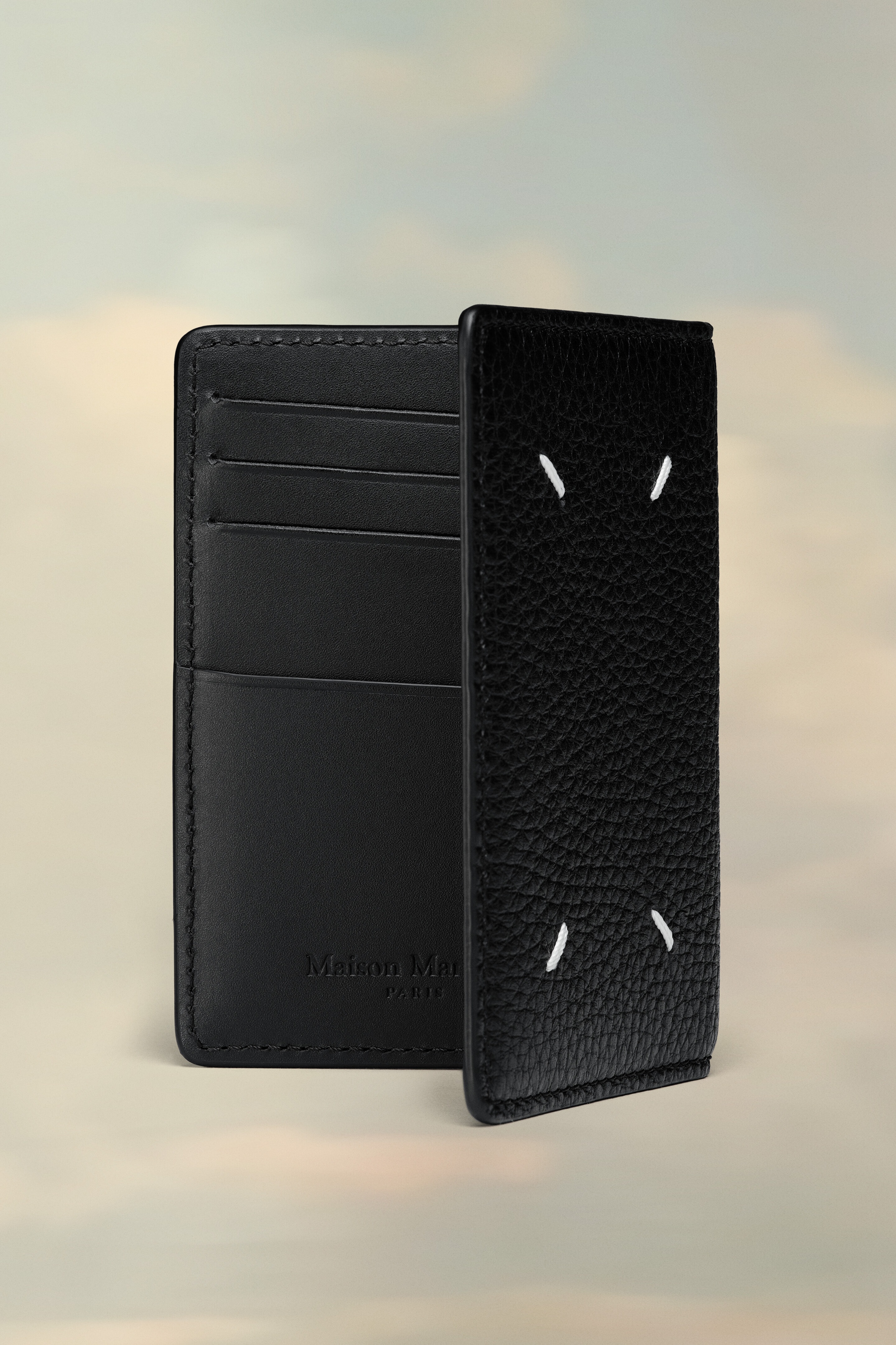Bi-fold leather cardholder - 2