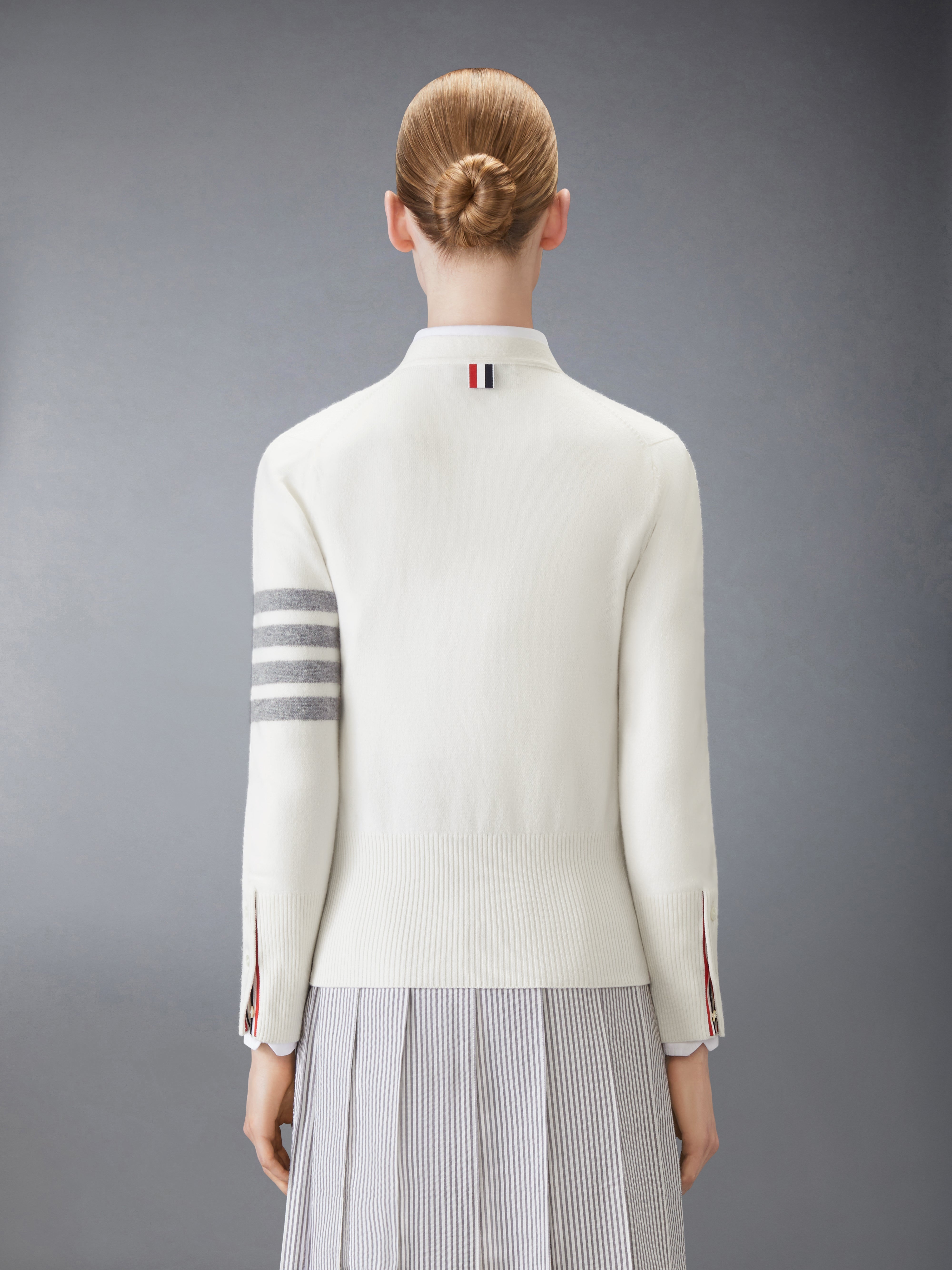 CLASSIC CASHMERE 4-BAR V-NECK CARDIGAN - 3