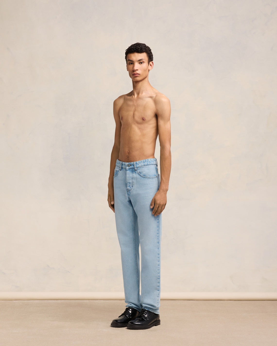 CLASSIC FIT JEANS - 6