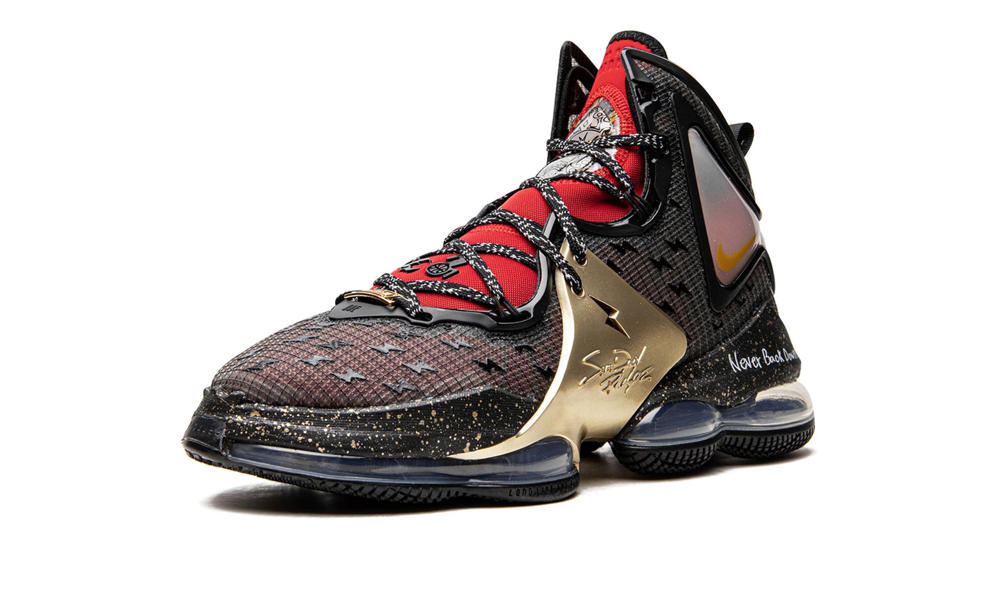 Lebron 19 "Doernbecher 2022" - 4