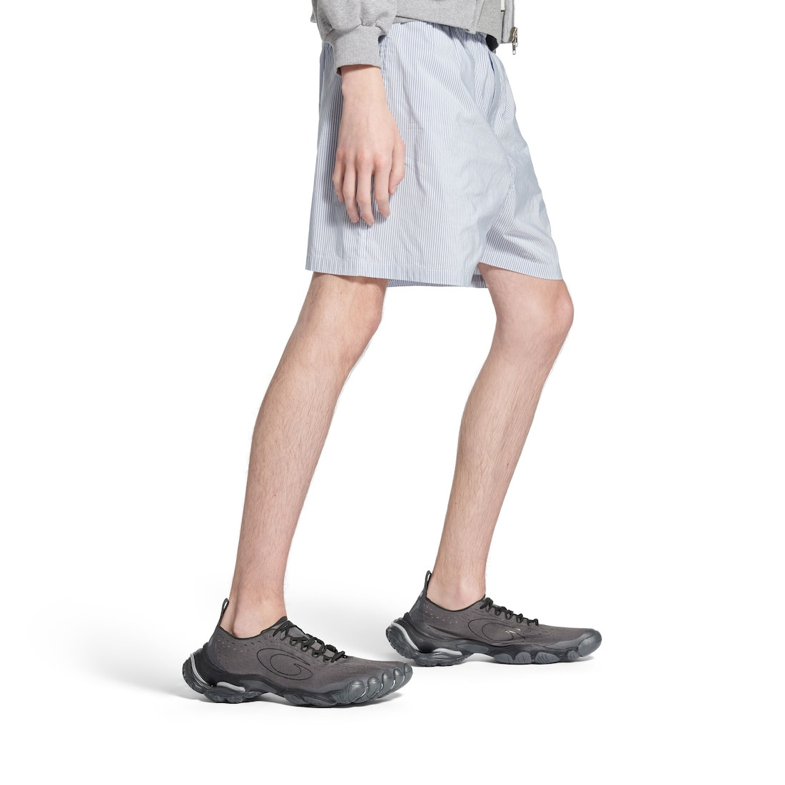 Men's Anatomic Runner Sneaker in Grey - 9