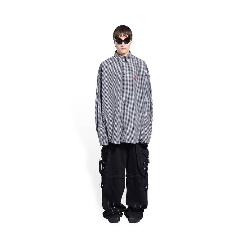 BALENCIAGA Men's Sporty B Cosy Shirt in Black outlook