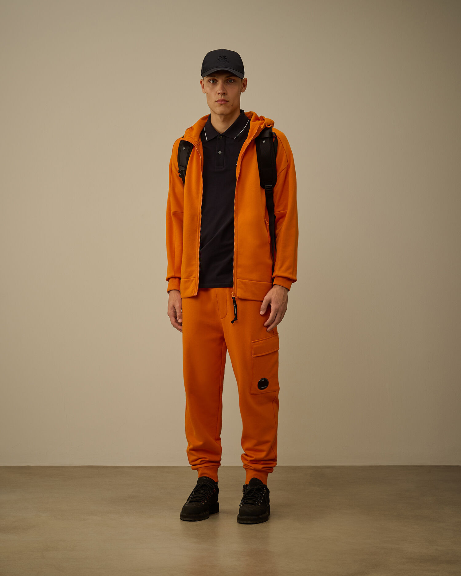 Diagonal Raised Fleece Lens Sweatpants - 2