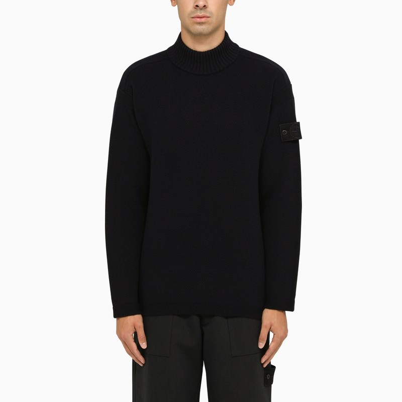 Navy turtleneck in virgin wool - 1