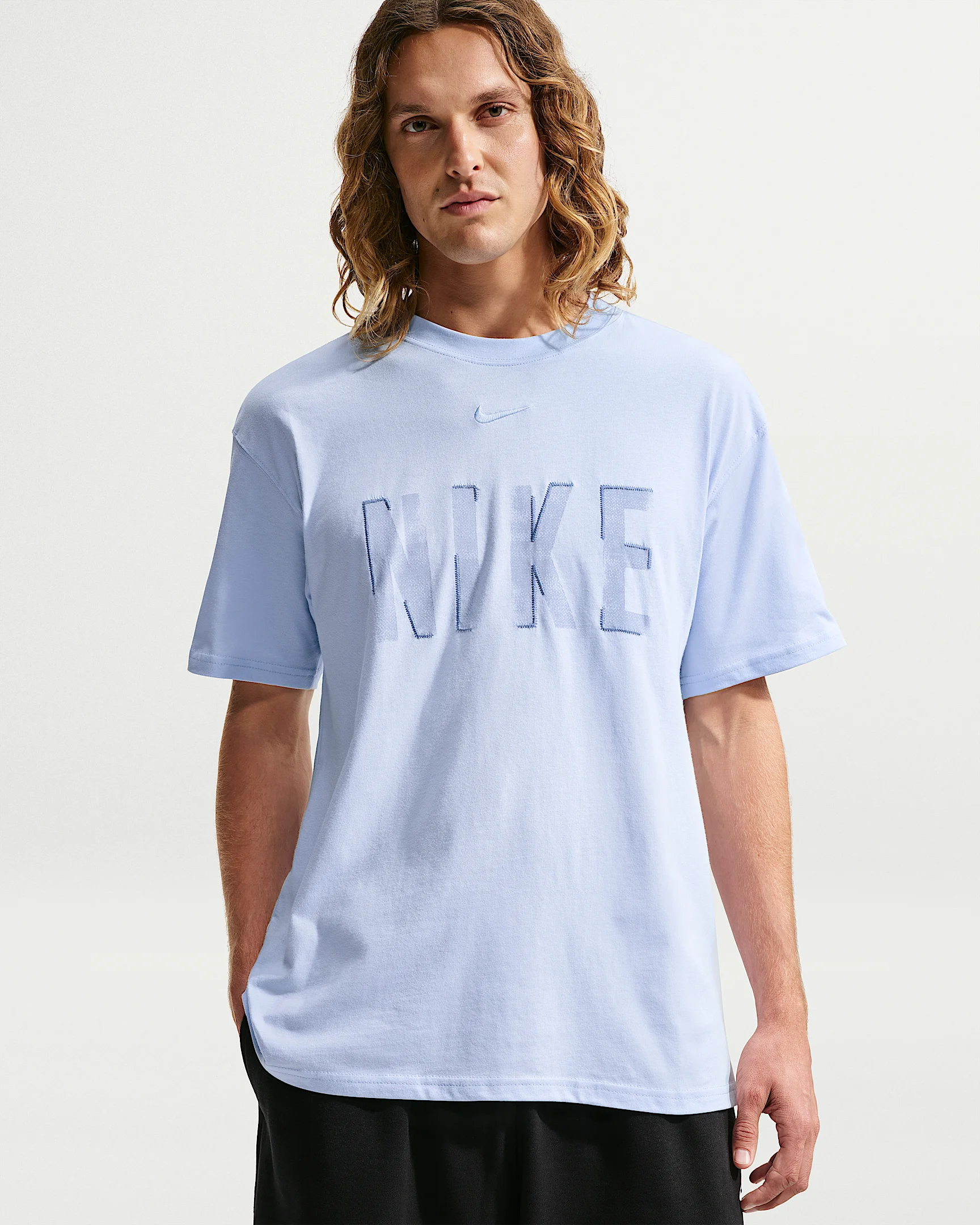 Nike Sportswear Men's T-Shirt - 1