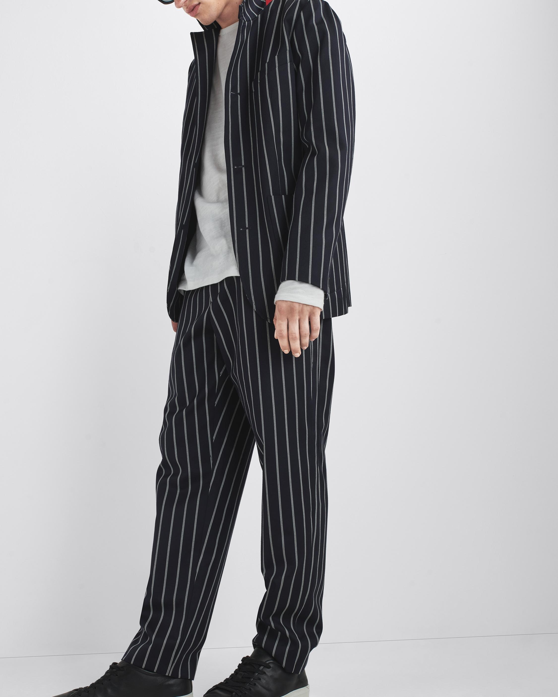 Shift Wool Trouser
Straight Fit - 2