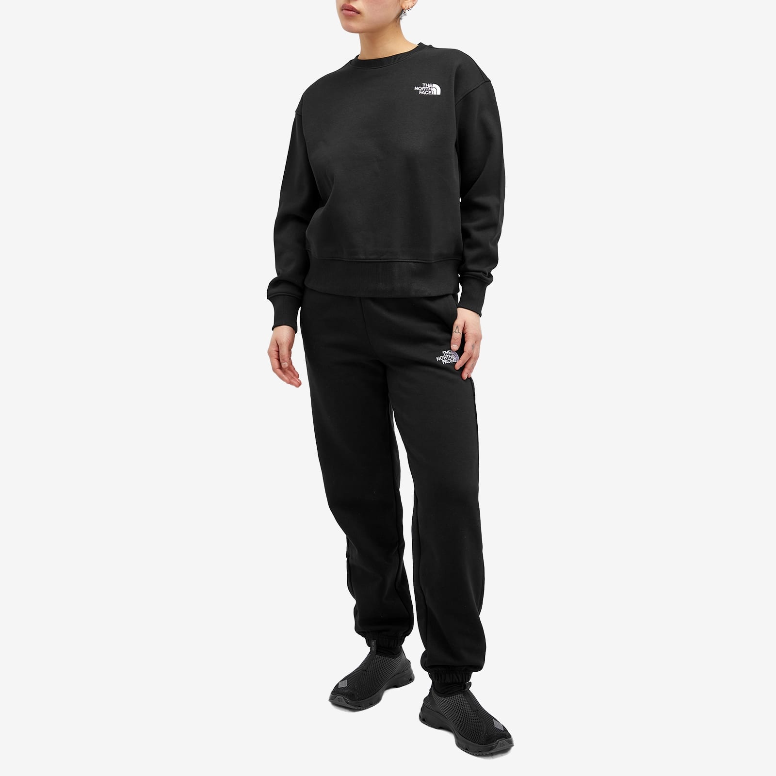 The North Face Essential Crew Sweat - 4