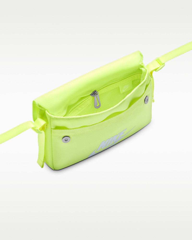 Nike Sportswear Women's Futura 365 Crossbody Bag (3L) 4