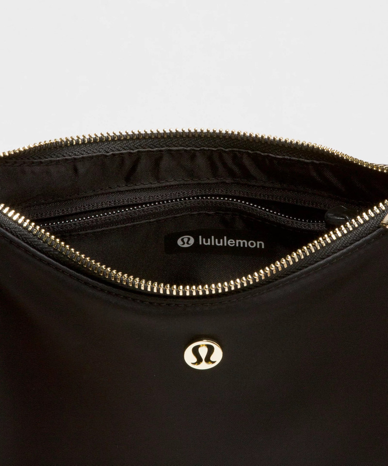 City Essentials Small Shoulder Bag 3L 4