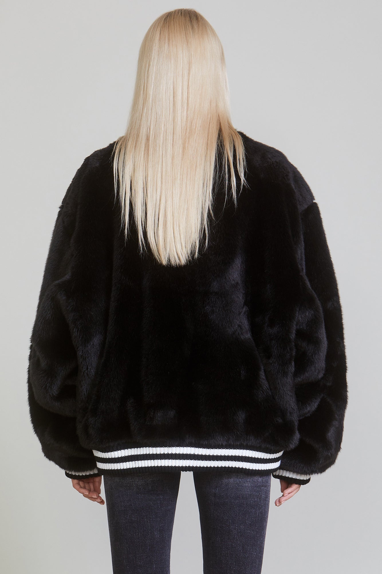 FURRY LOGO BOMBER - BLACK - 4