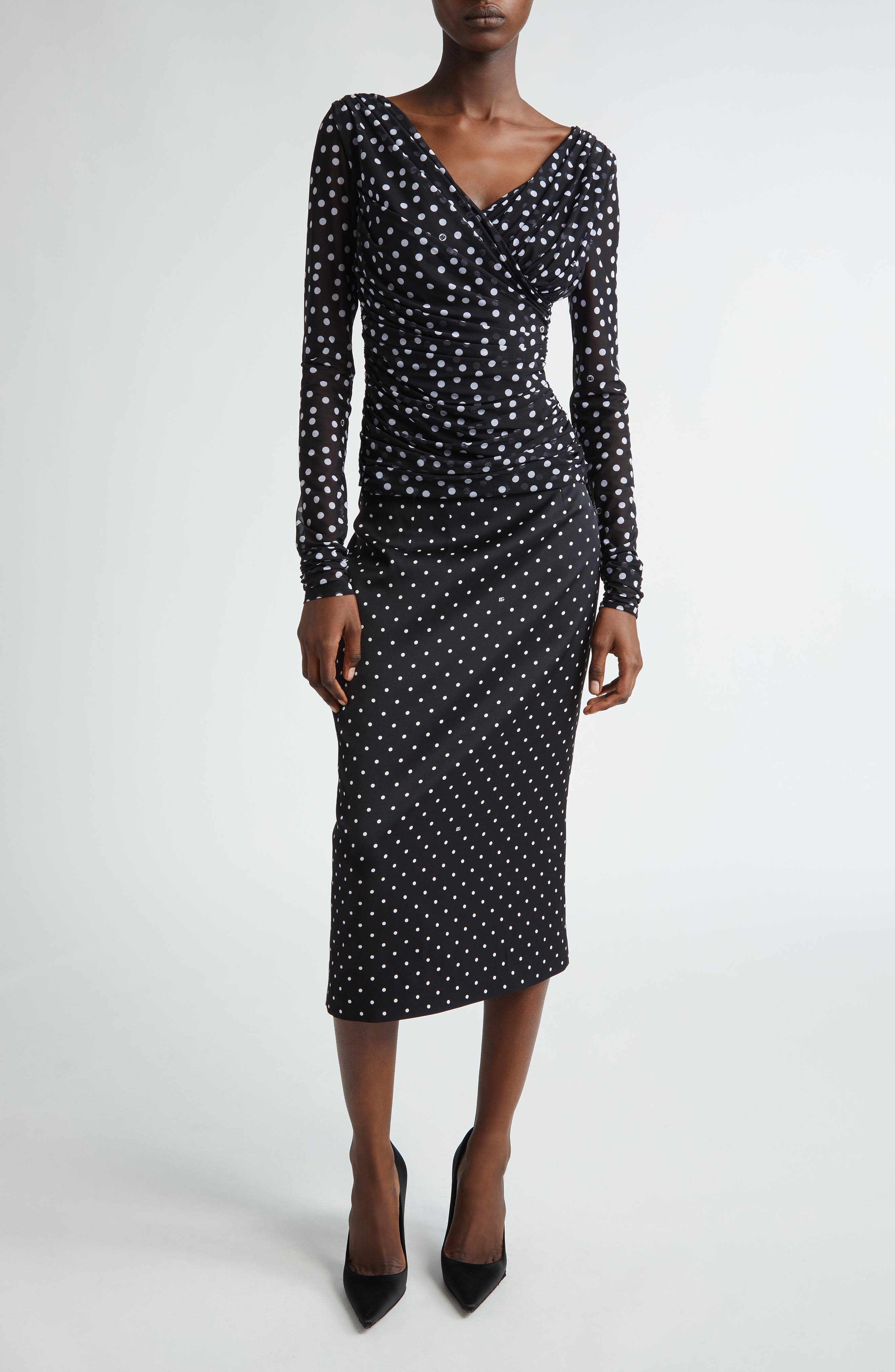 Dolce&Gabbana Polka Dot Stretch Silk Pencil Skirt in Hnzpw Pois Picc 0 5 F.nero at Nordstrom - 2
