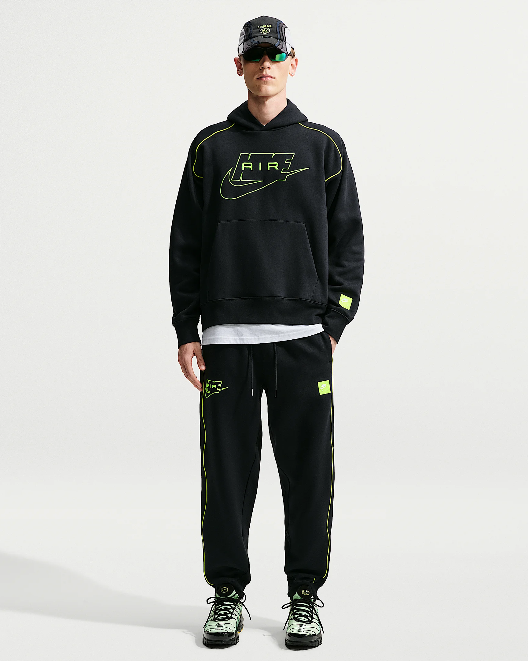 Nike Air Men's Fleece Joggers - 1