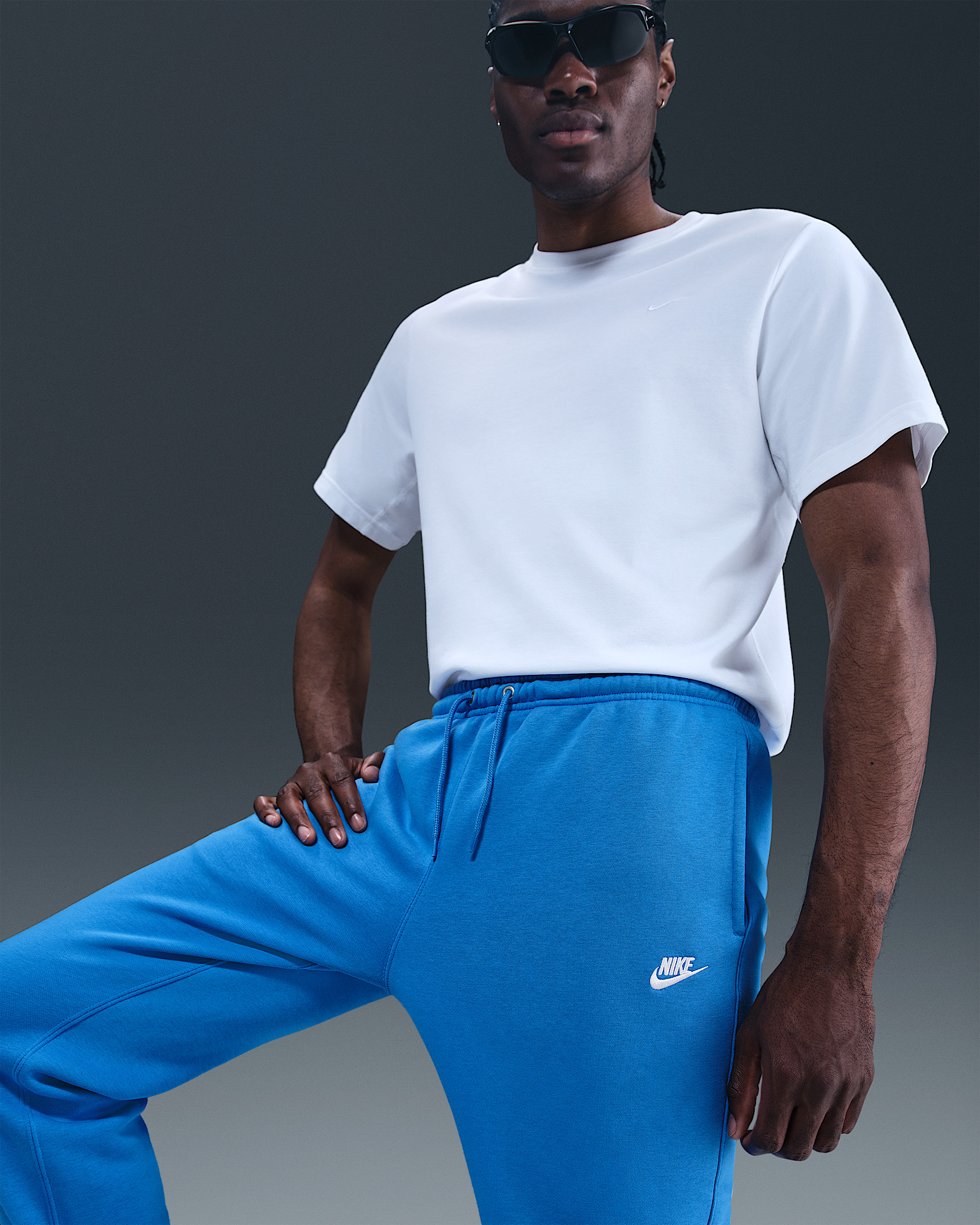 Nike Club Men's Joggers - 5