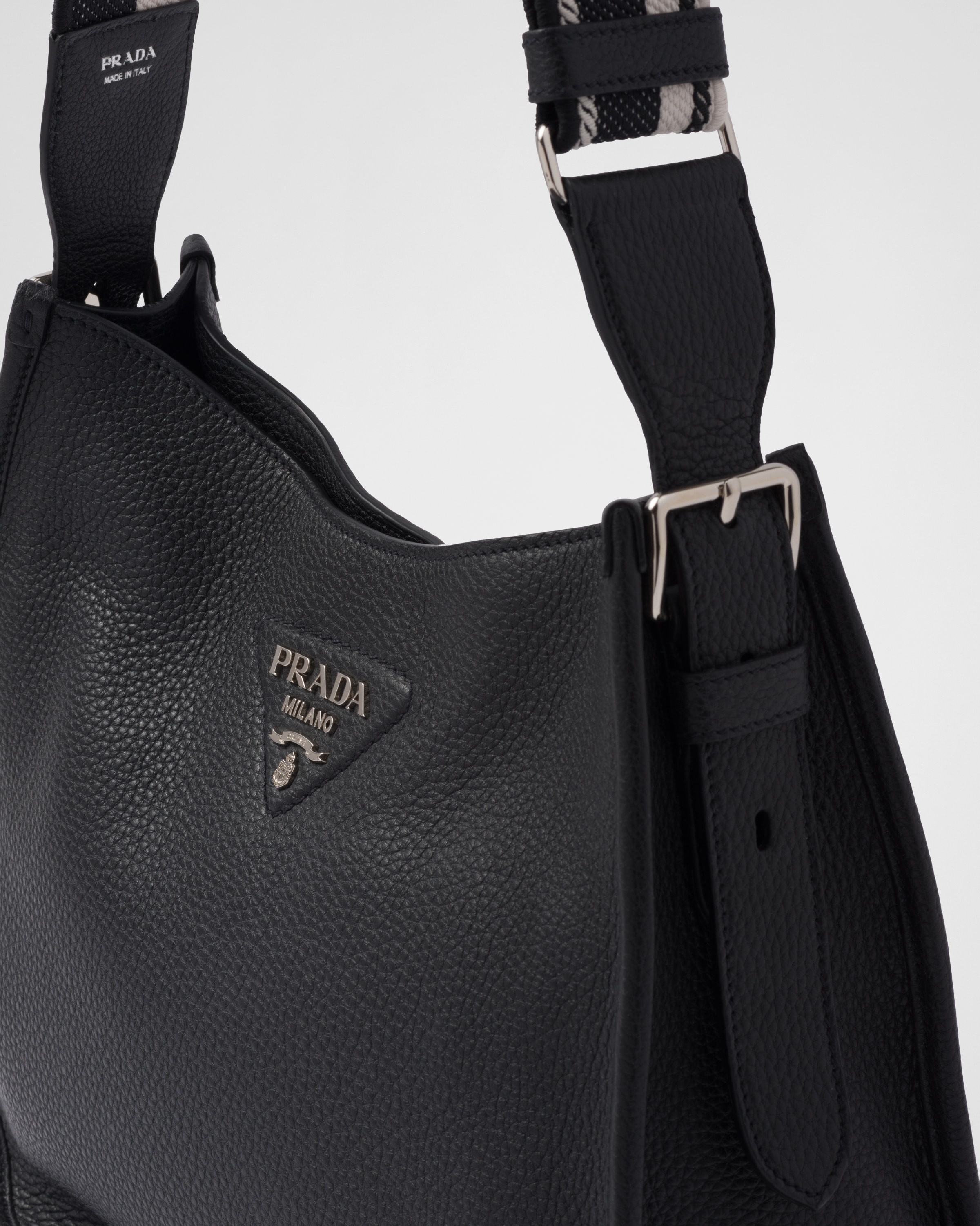 Leather hobo bag - 6