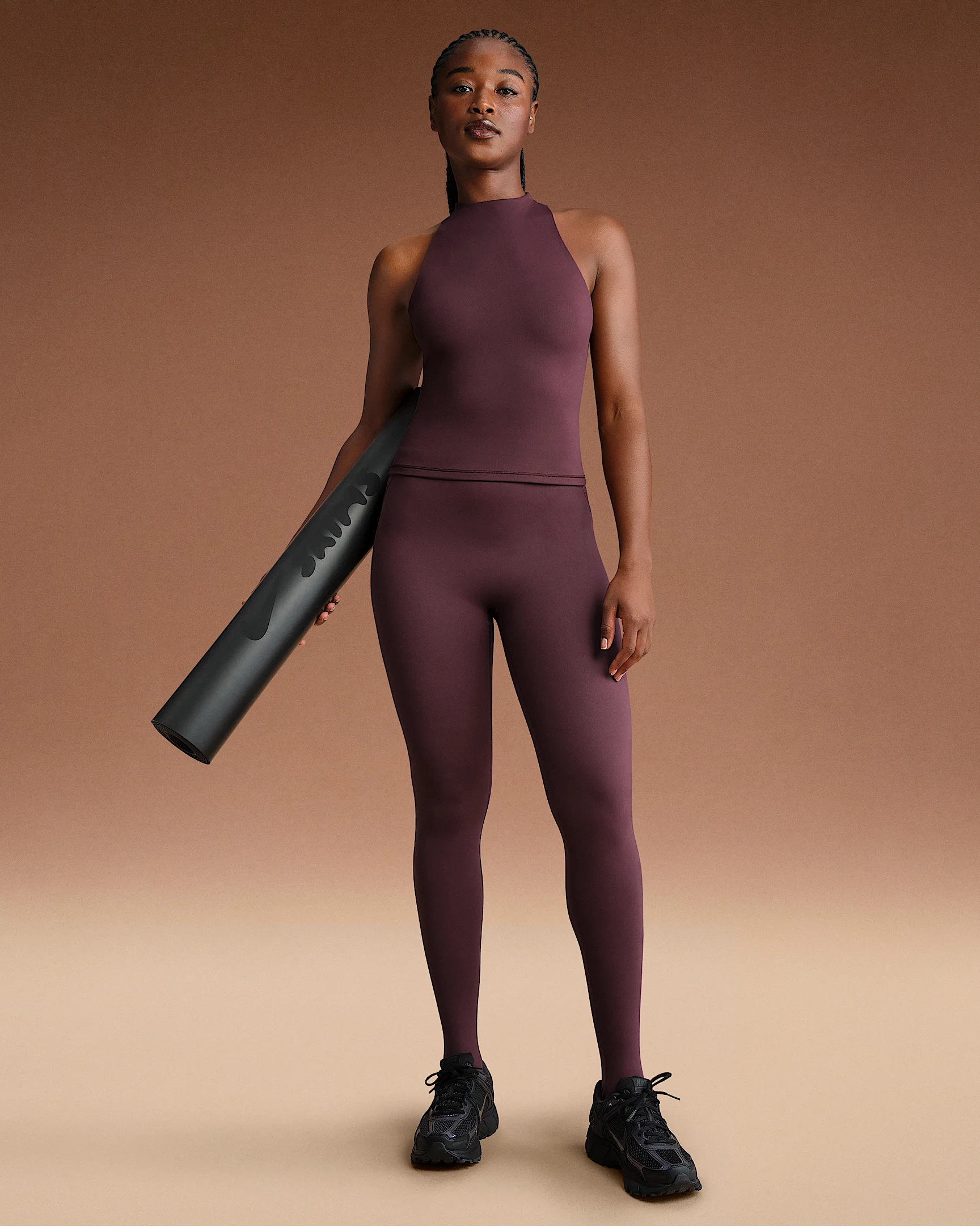 NikeSKIMS Matte Women's High-Waisted Footsie Grip Leggings - 1