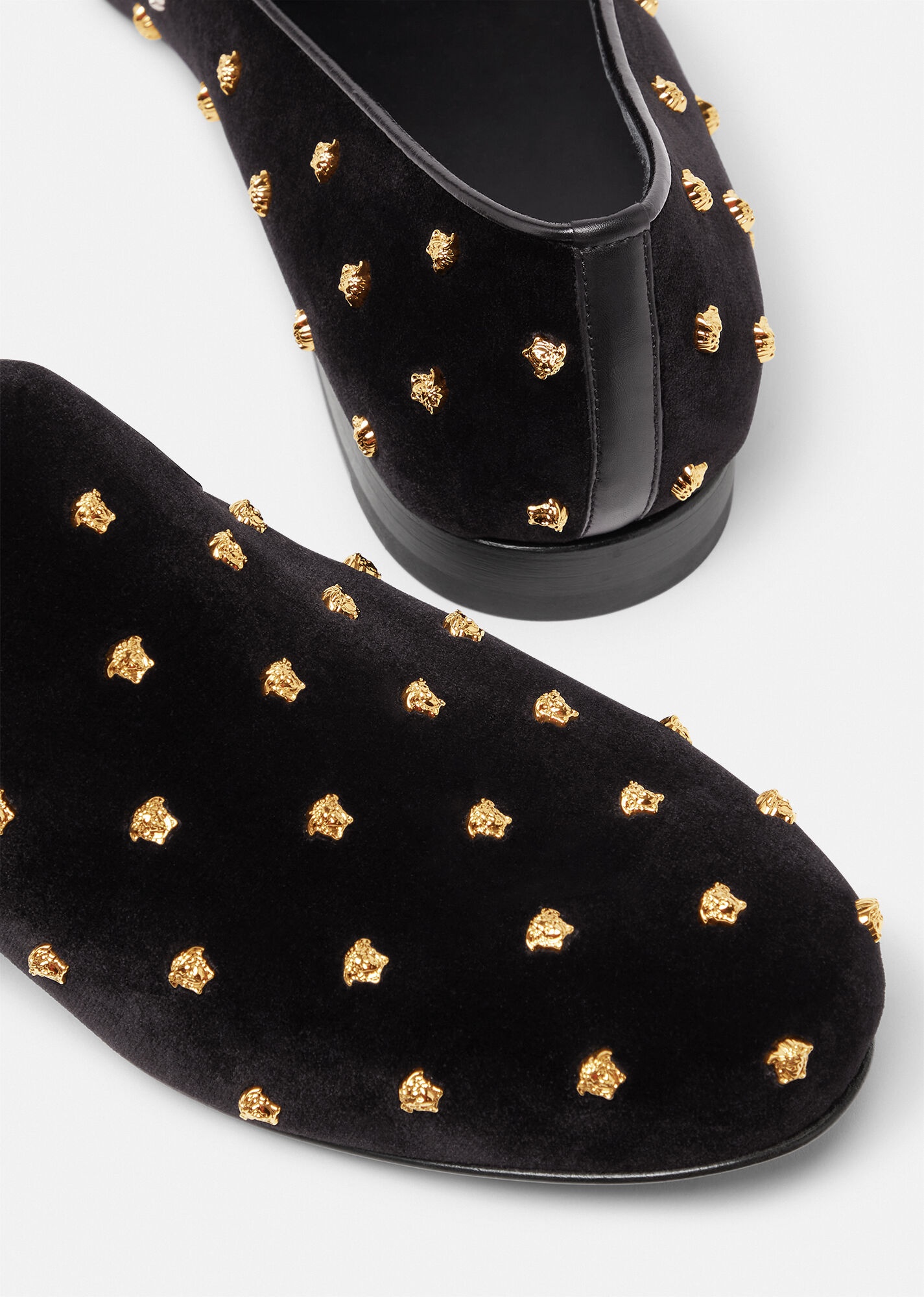 Medusa Stud Velvet Loafers - 3