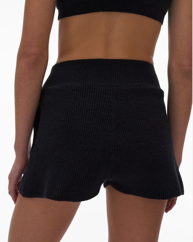 COZY SHORT 6