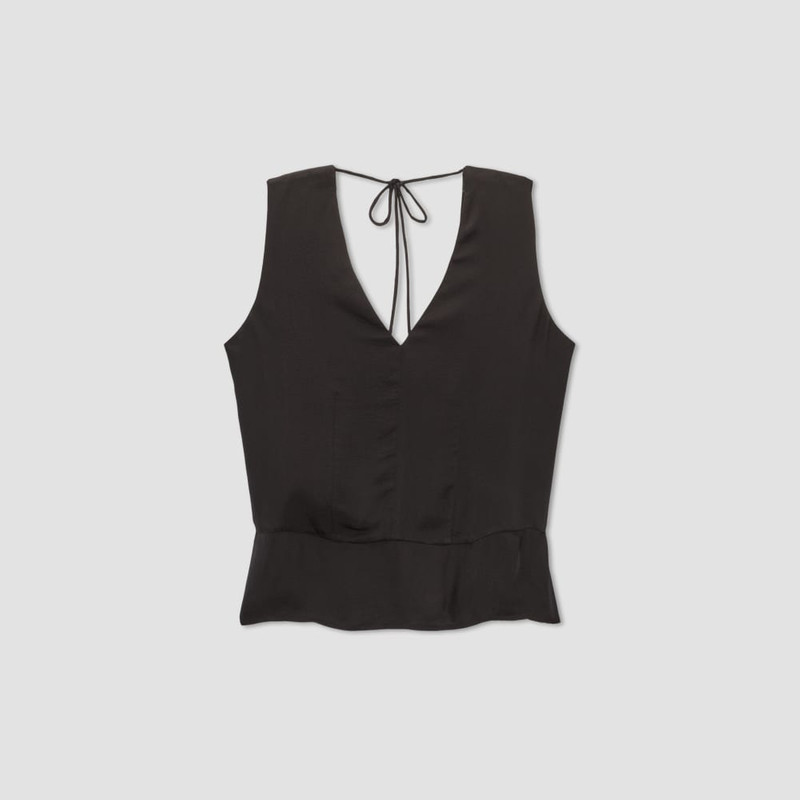 THE SATIN V-NECK TOP 1