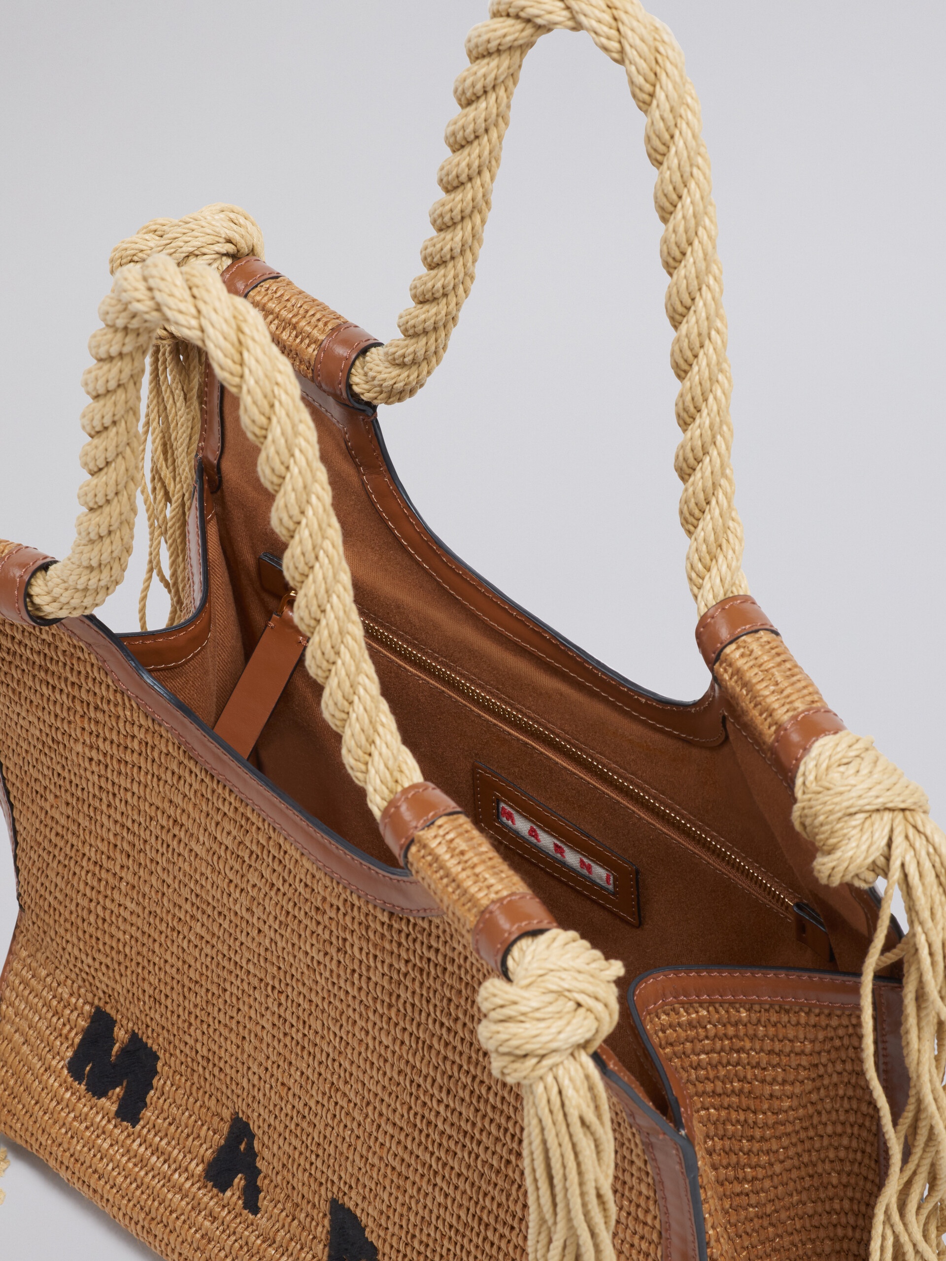 EAST-WEST MATTING SHOPPING BAG WITH FRAYED ROPE HANDLES - 3