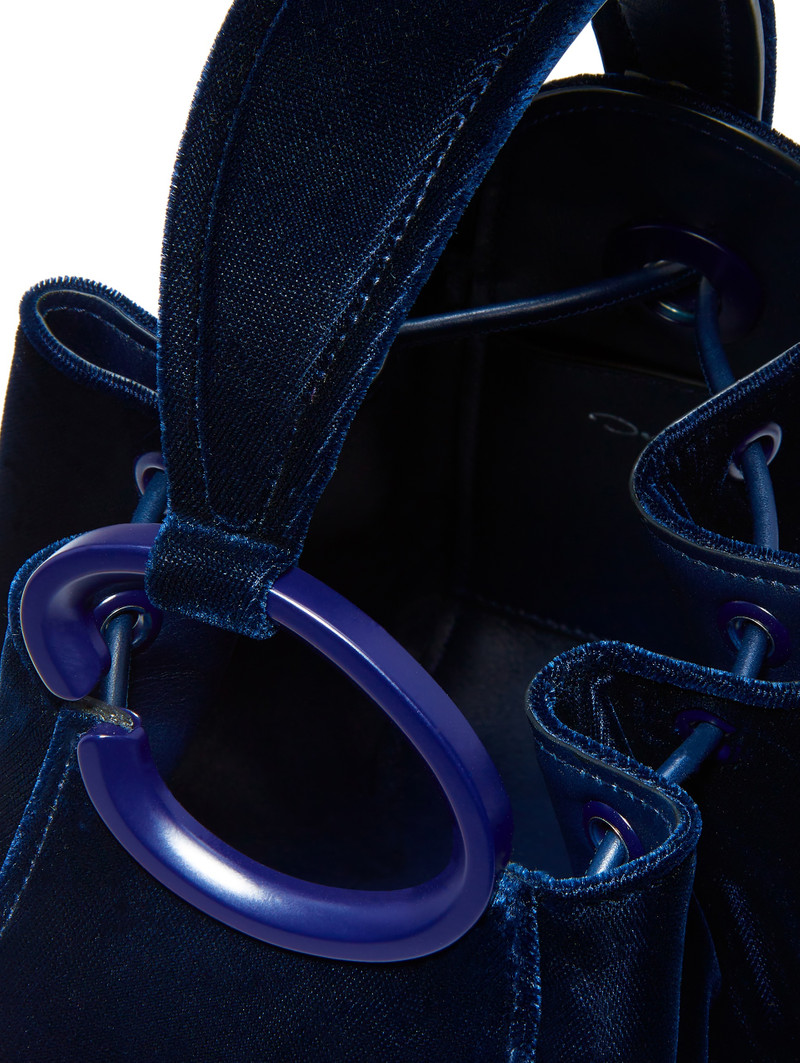 VELVET O HANDLE BAG 3
